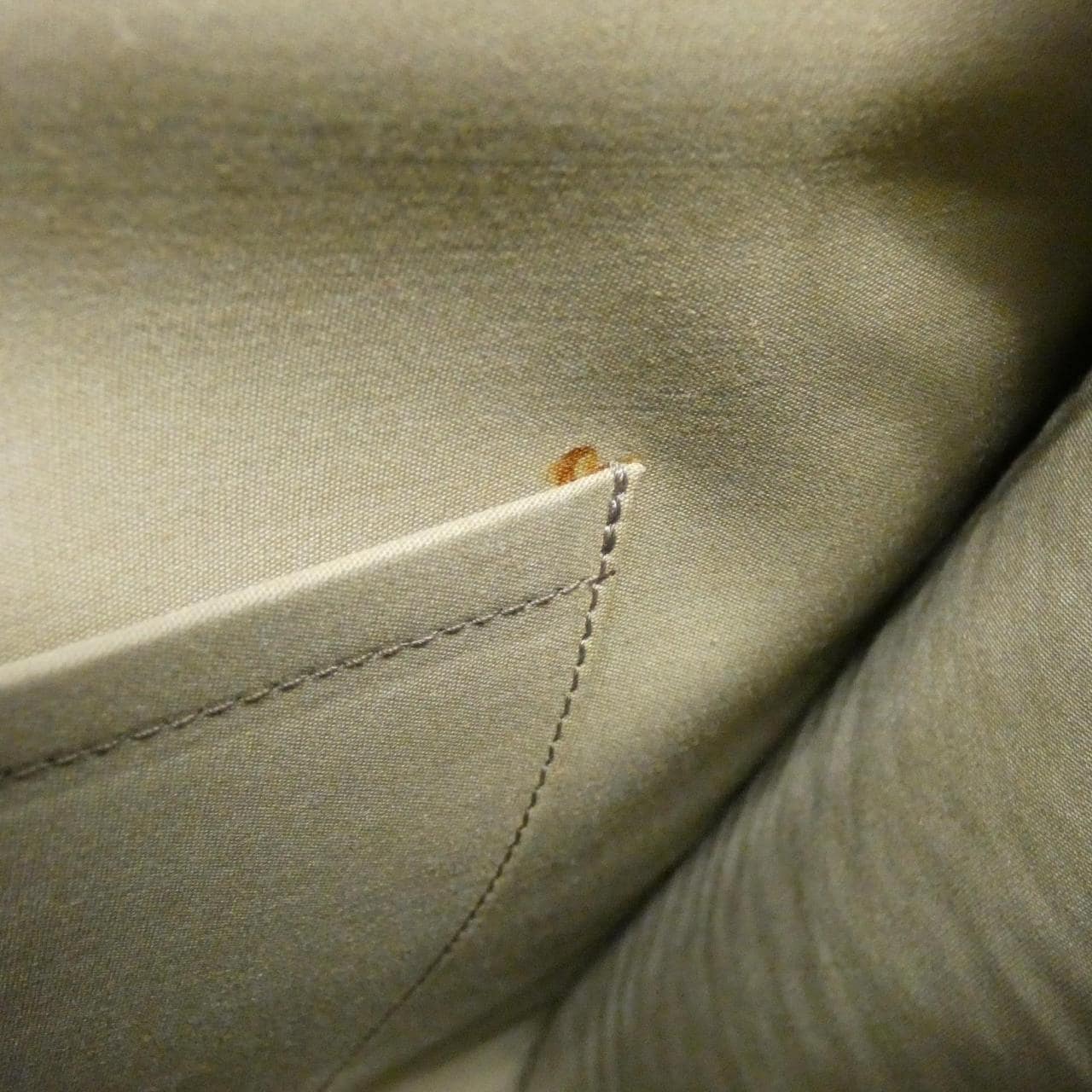 ルイヴィトン エピ クロワゼット GM M5250C ショルダーバッグ