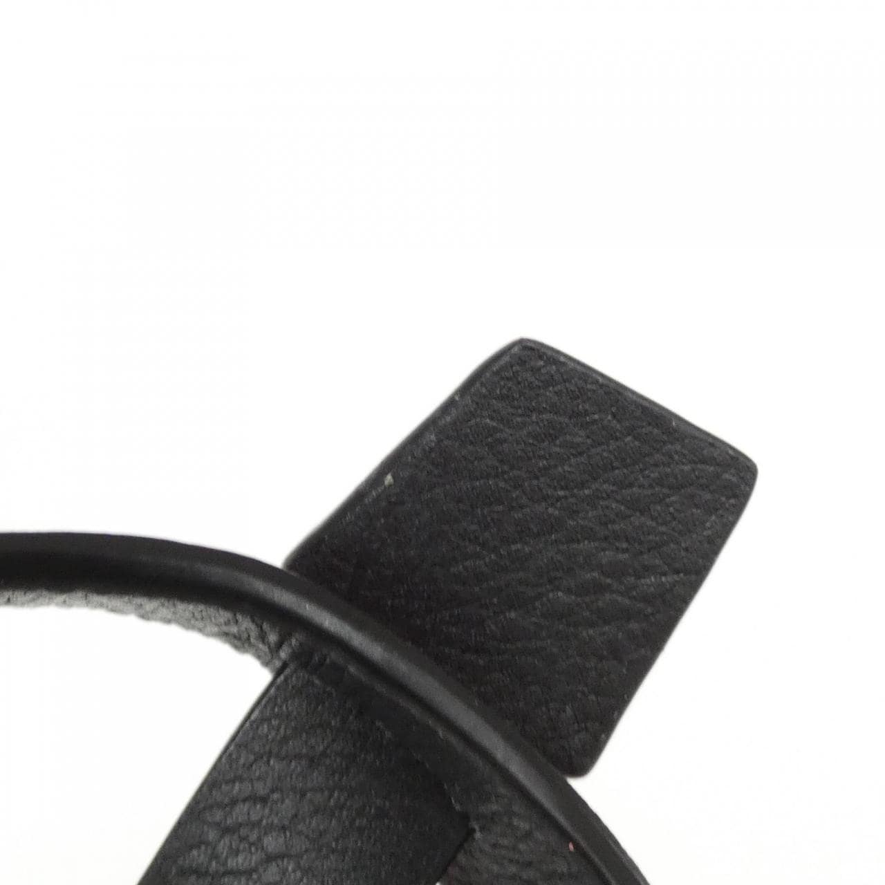 ロエベ ROSES CHARM 111 19 030 バッグチャーム