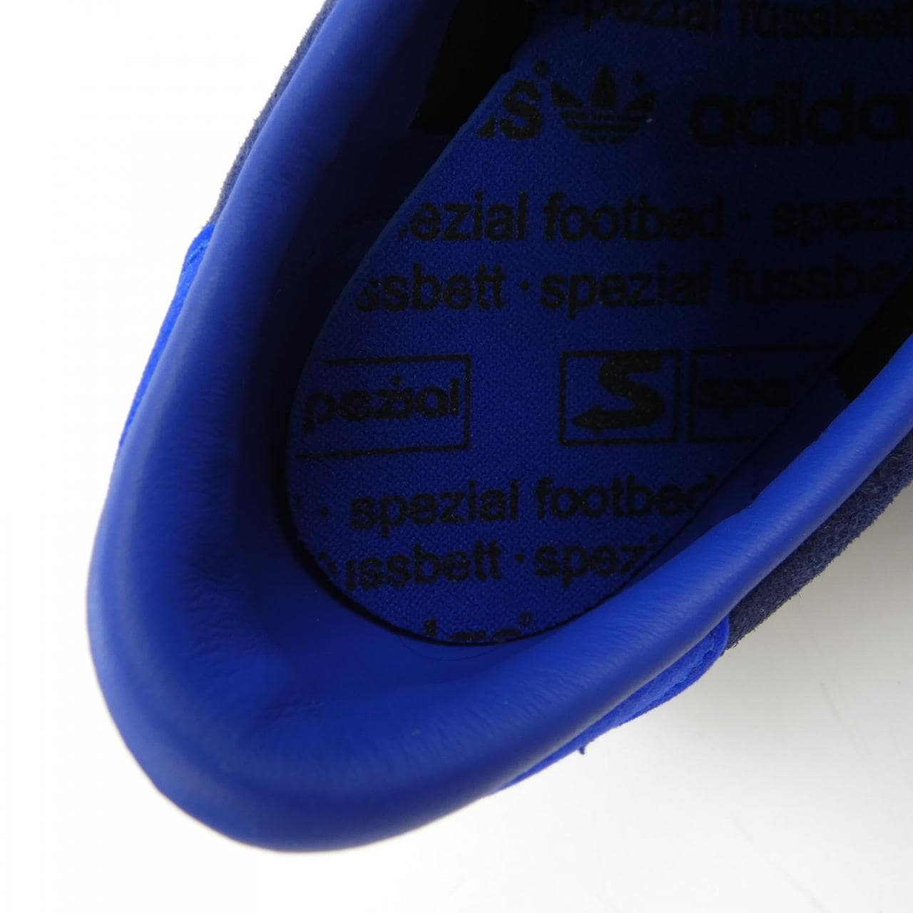 アディダス ADIDAS スニーカー
