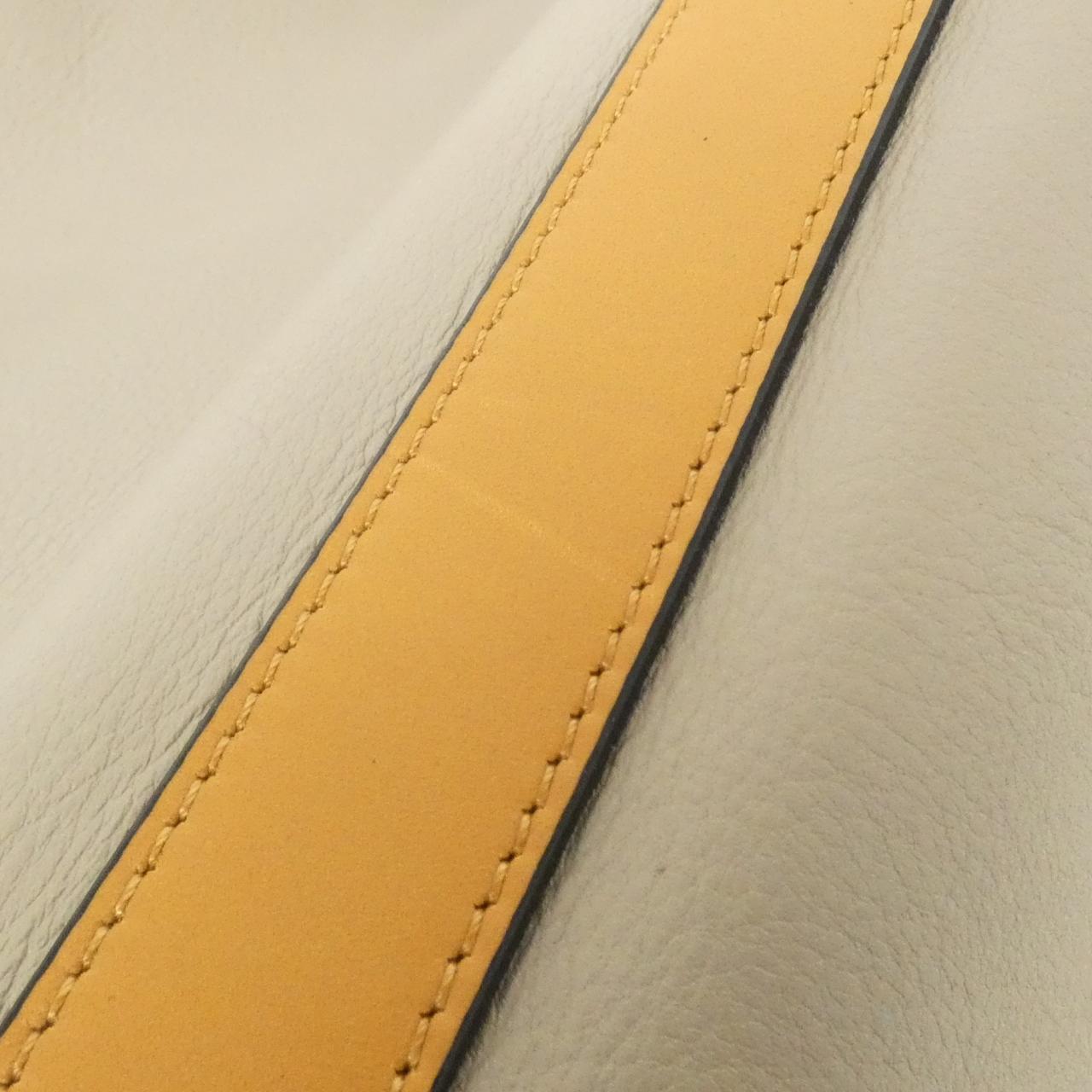 ロエベ 327 30 R97 リュックサック