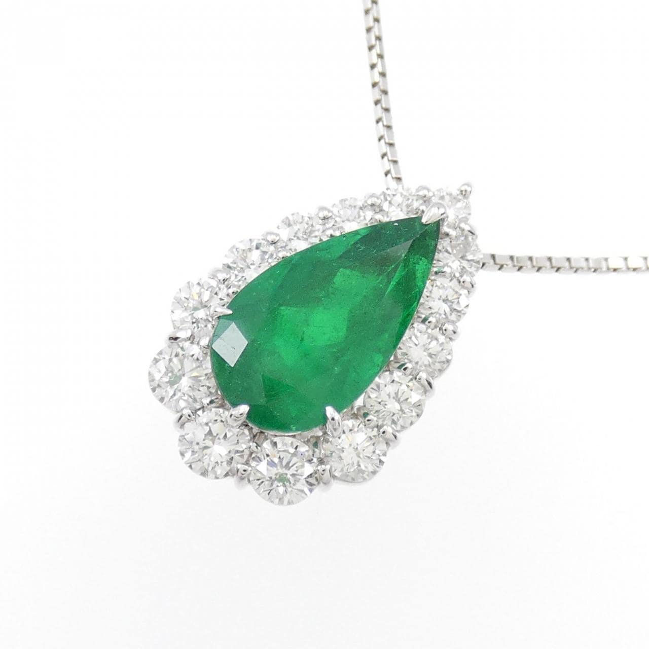 K18WG Emerald Necklace 2.00CT