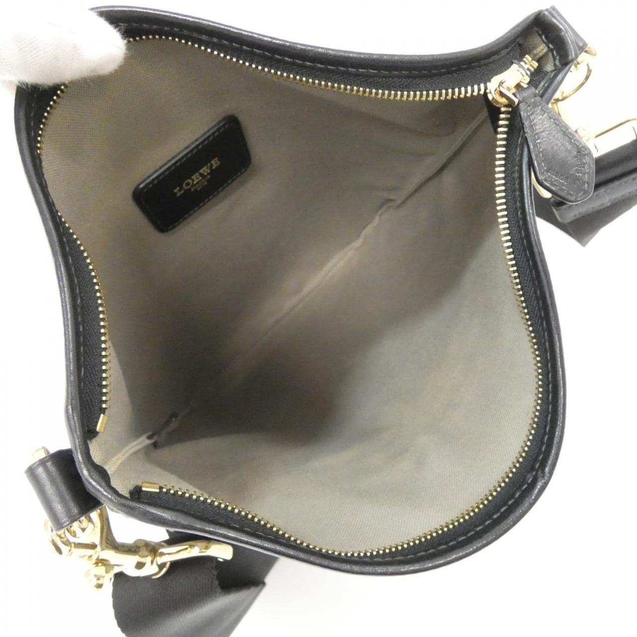 Loewe 345 80 C15 Shoulder Bag