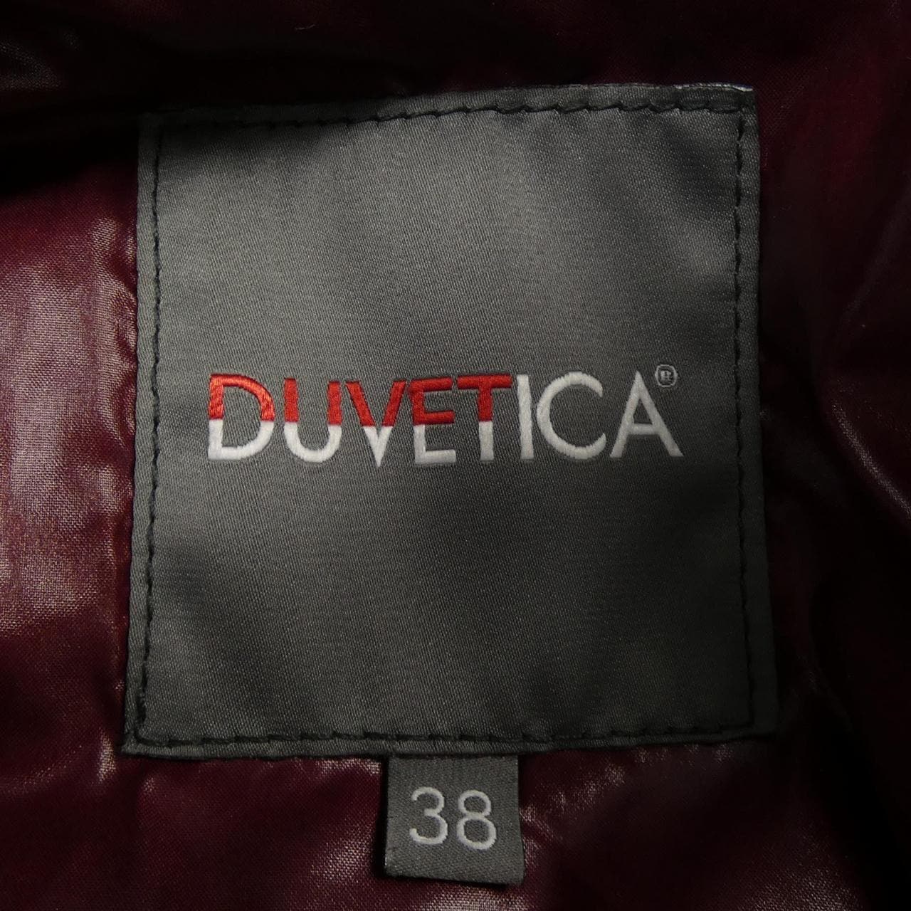 デュベティカ DUVETICA ダウンジャケット