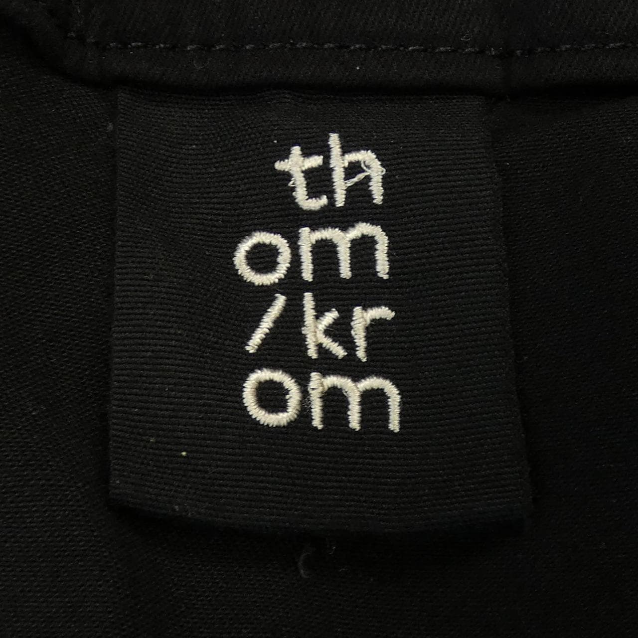 thom/krom パンツ