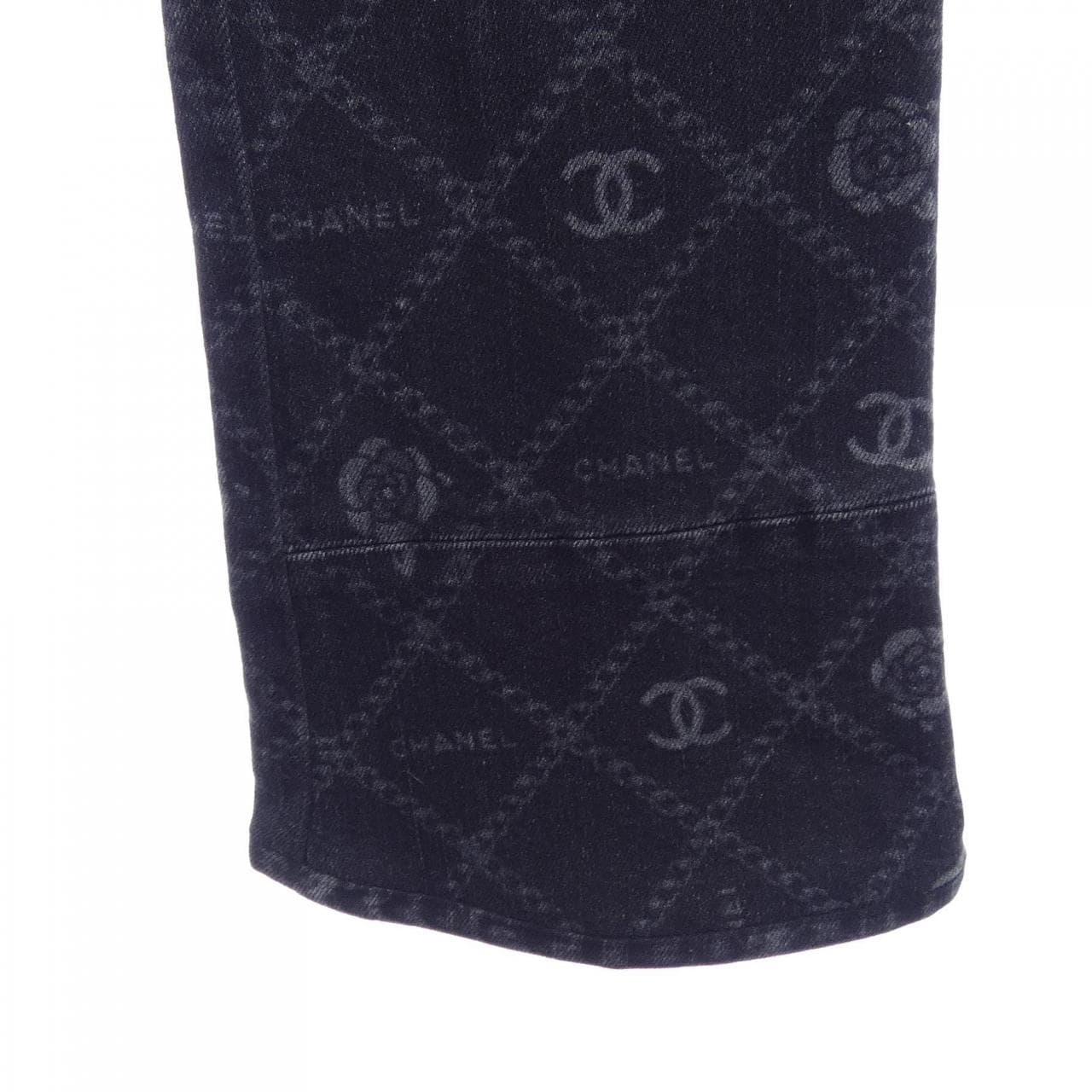 シャネル CHANEL METIERS D'ART P75319V66955 23A ジーンズ