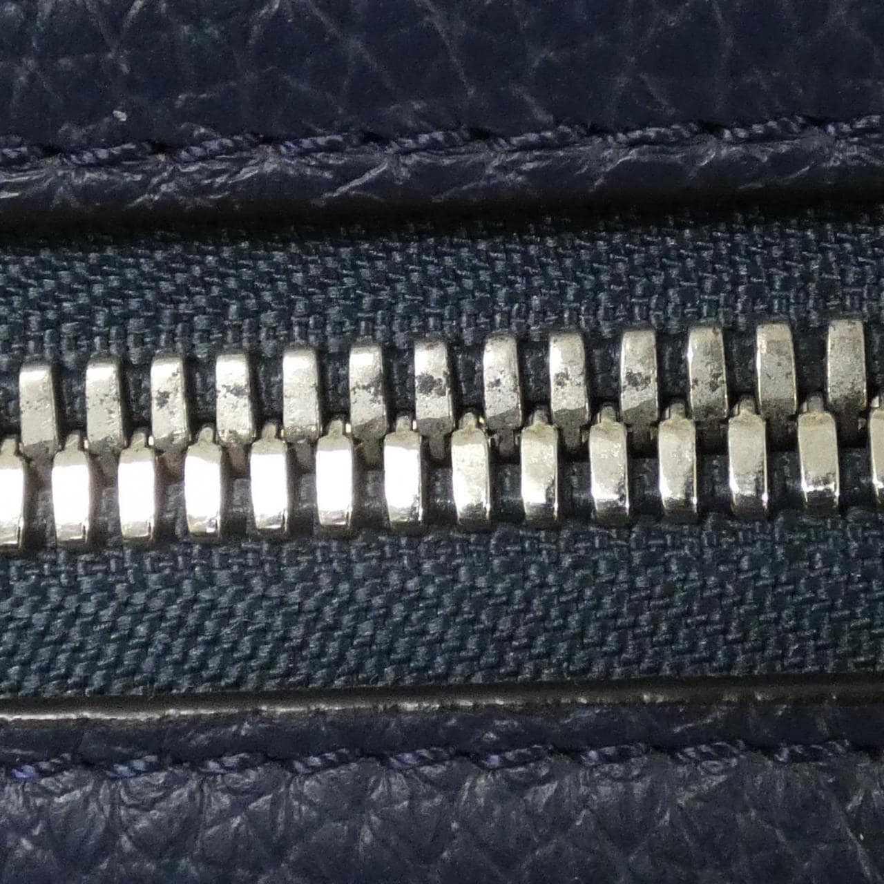 ルイヴィトン トリヨン アルマンド メッセンジャ- M42685 ショルダーバッグ