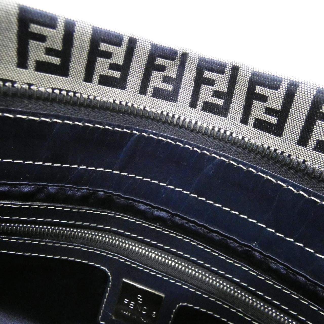 [vintage] FENDI 26566 Shoulder Bag