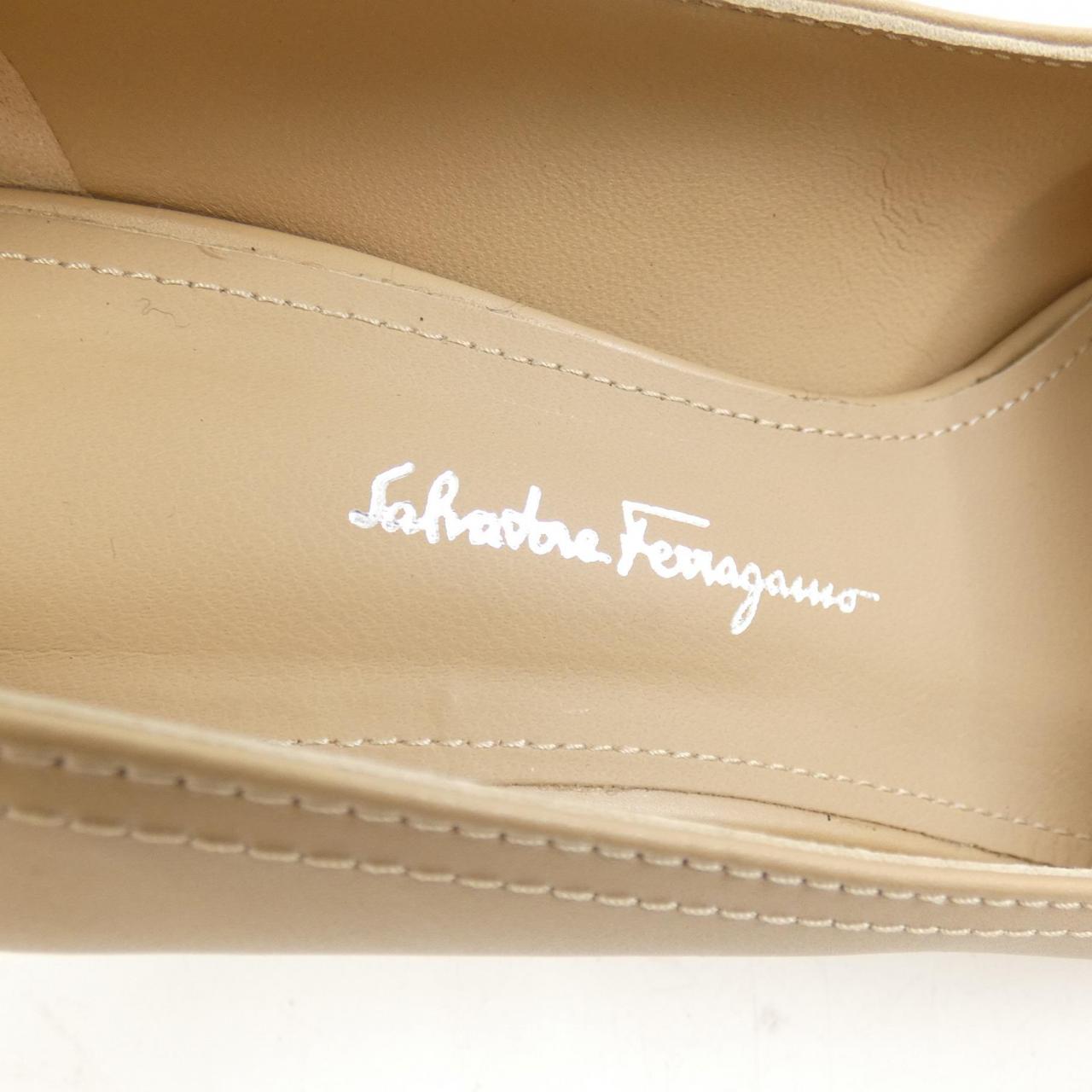 サルヴァトーレフェラガモ SALVATORE FERRAGAMO パンプス