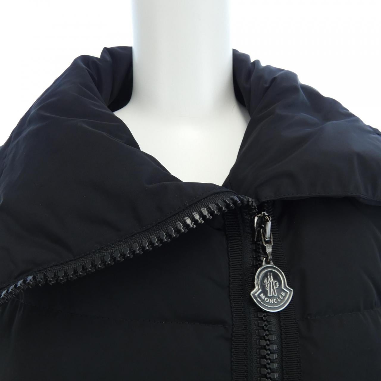 MONCLER MONCLER Down Coat