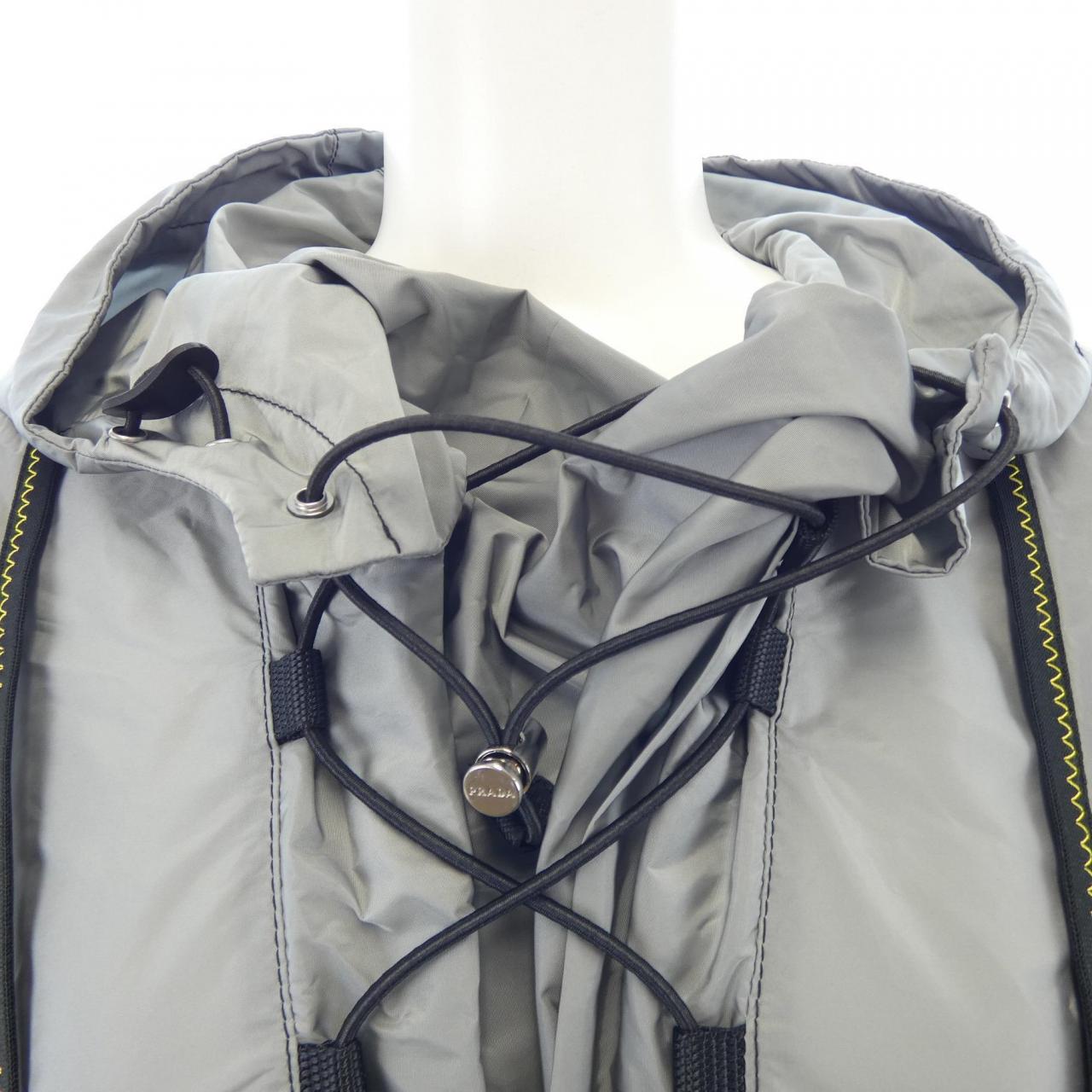 プラダ PRADA ポンチョ