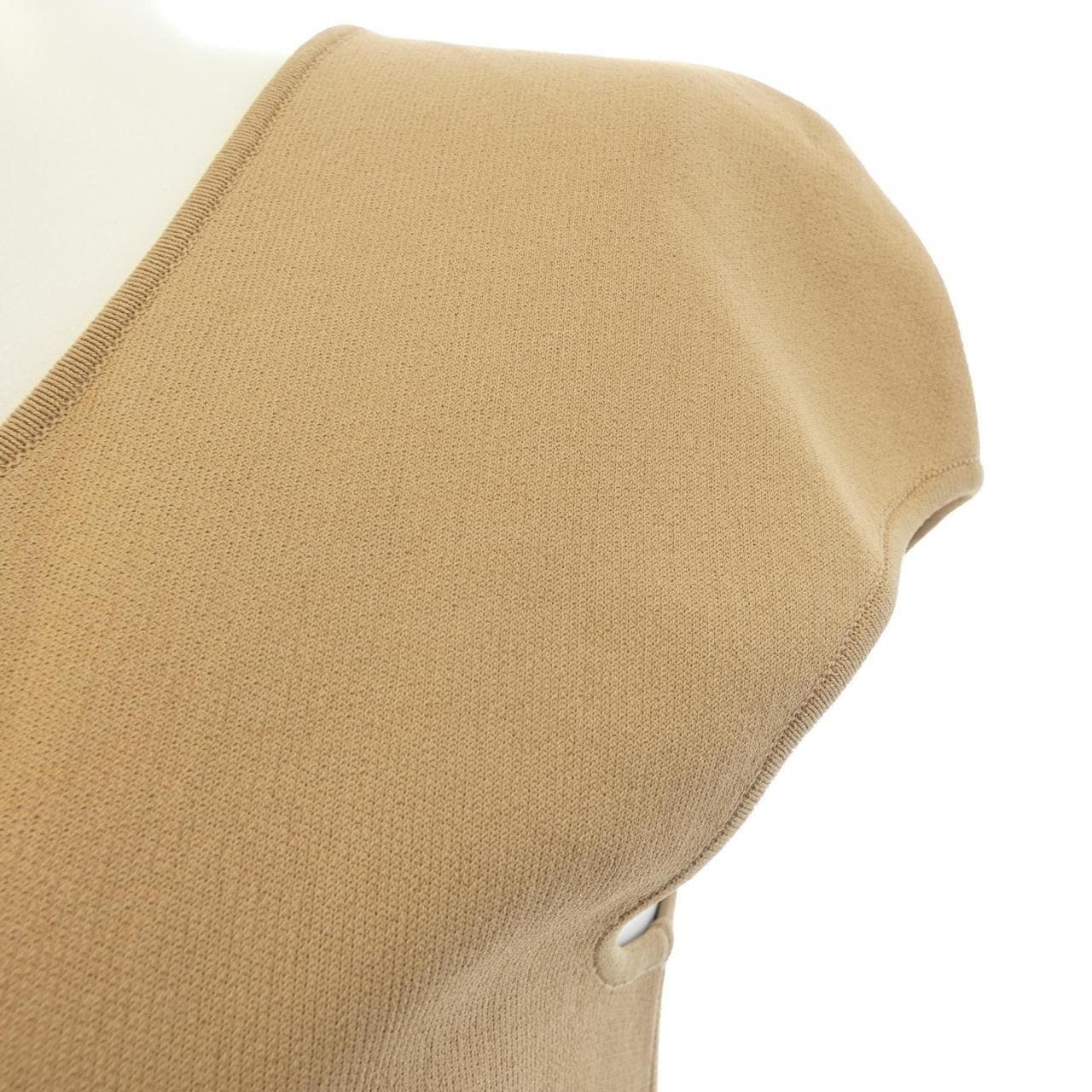 サルヴァトーレフェラガモ SALVATORE FERRAGAMO ワンピース