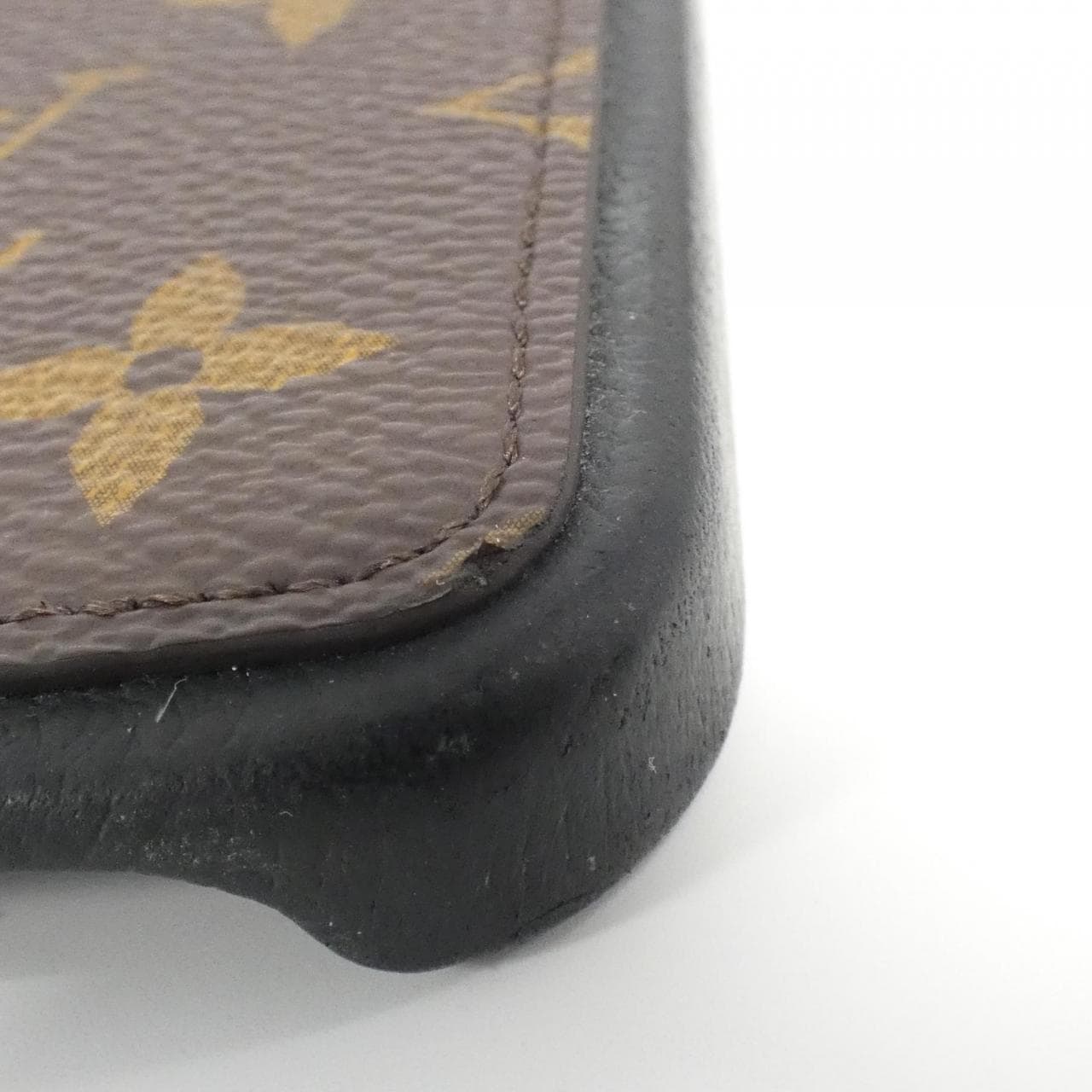 LOUIS VUITTON Monogram IPHONE Bumper 14 PRO MAX M82000 Phone Case