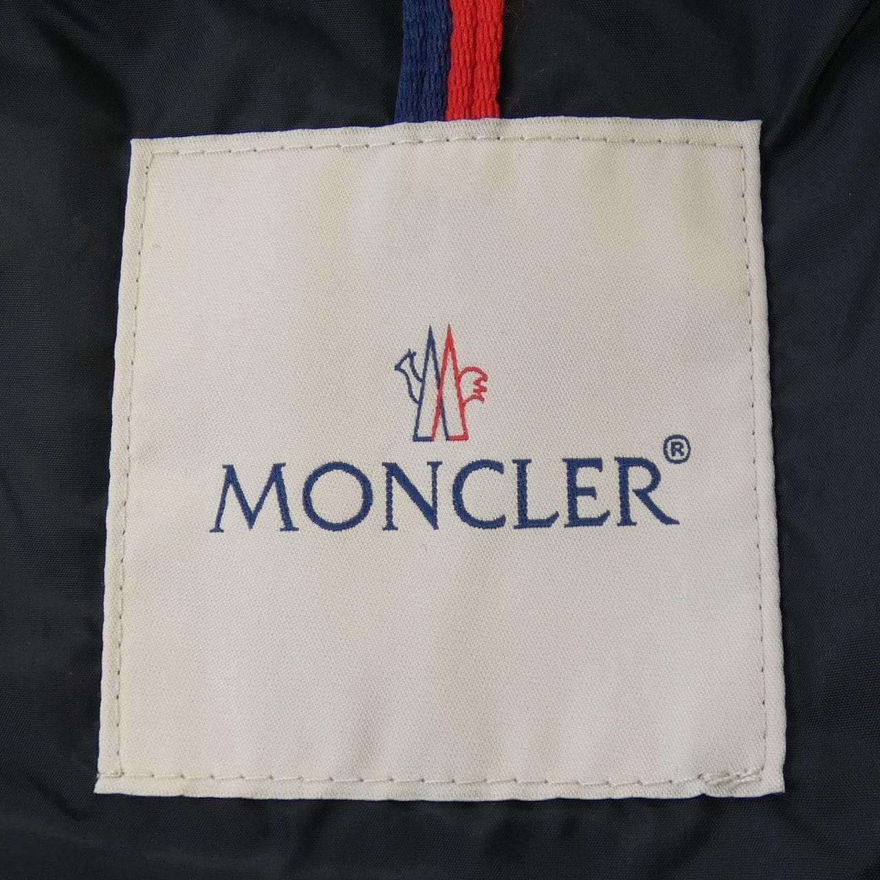 モンクレール MONCLER ダウンジャケット