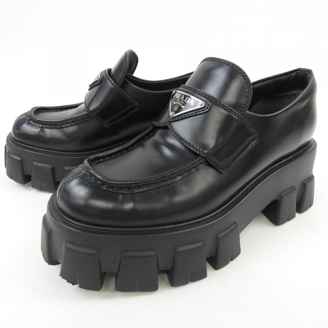プラダ PRADA モノリス ローファー トライアングルロゴ 1D649M シューズ