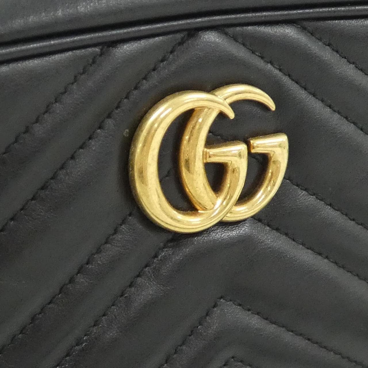 グッチ GG MARMONT 448065 DTD1T ショルダーバッグ