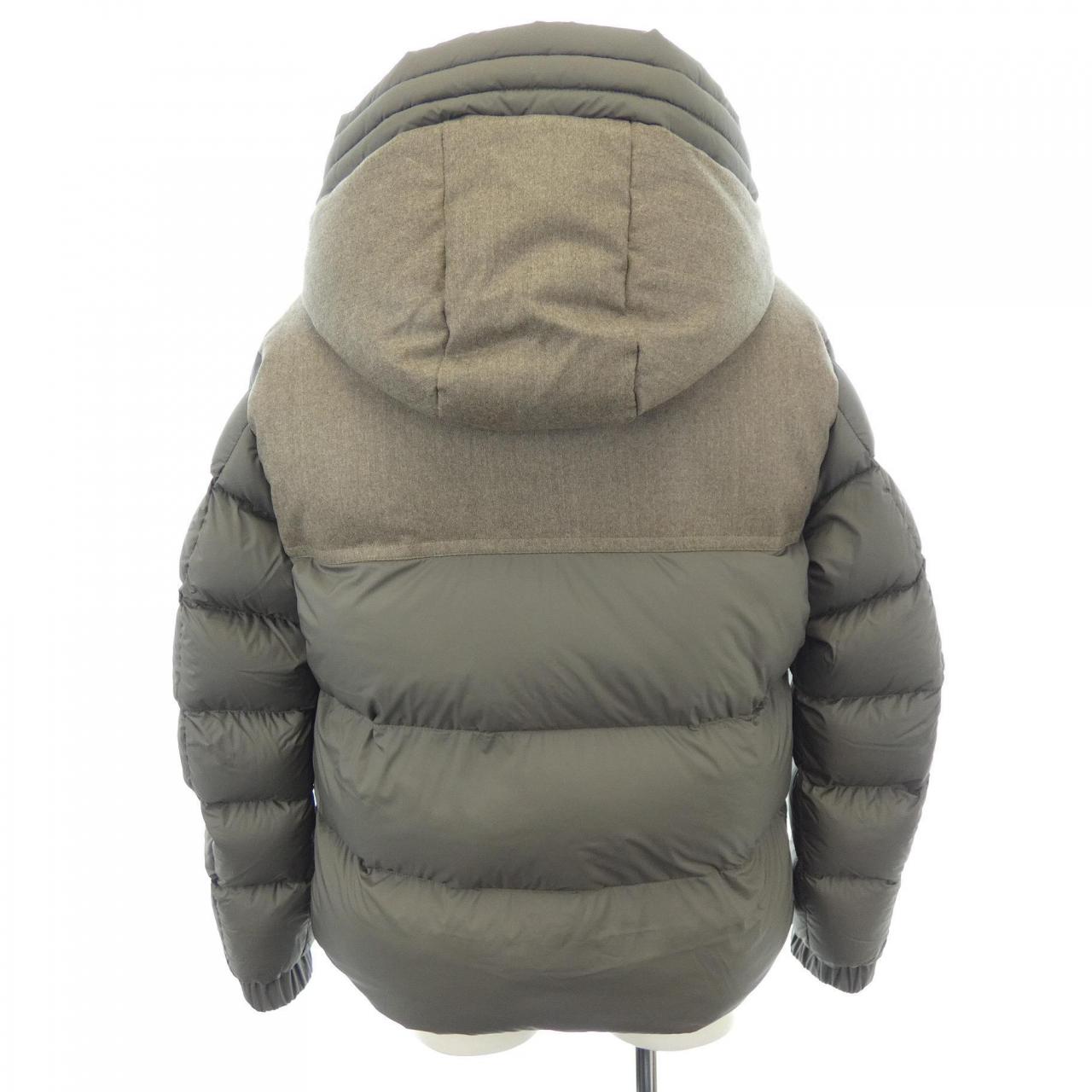 モンクレール MONCLER ダウンジャケット