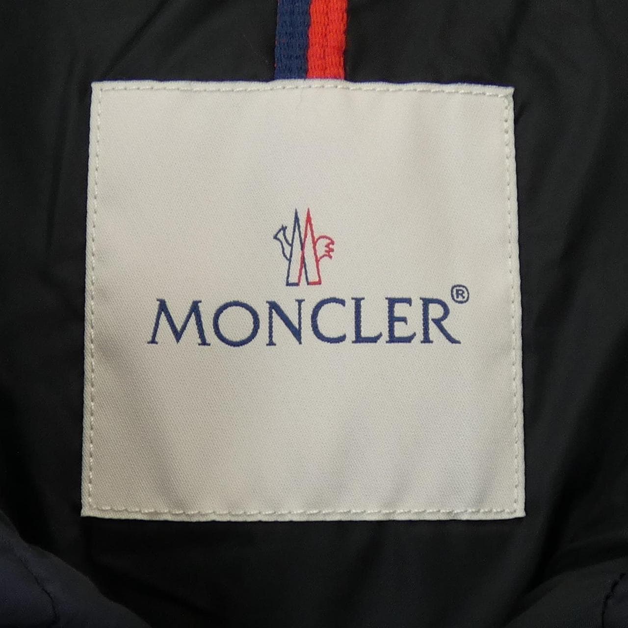 モンクレール MONCLER ダウンジャケット