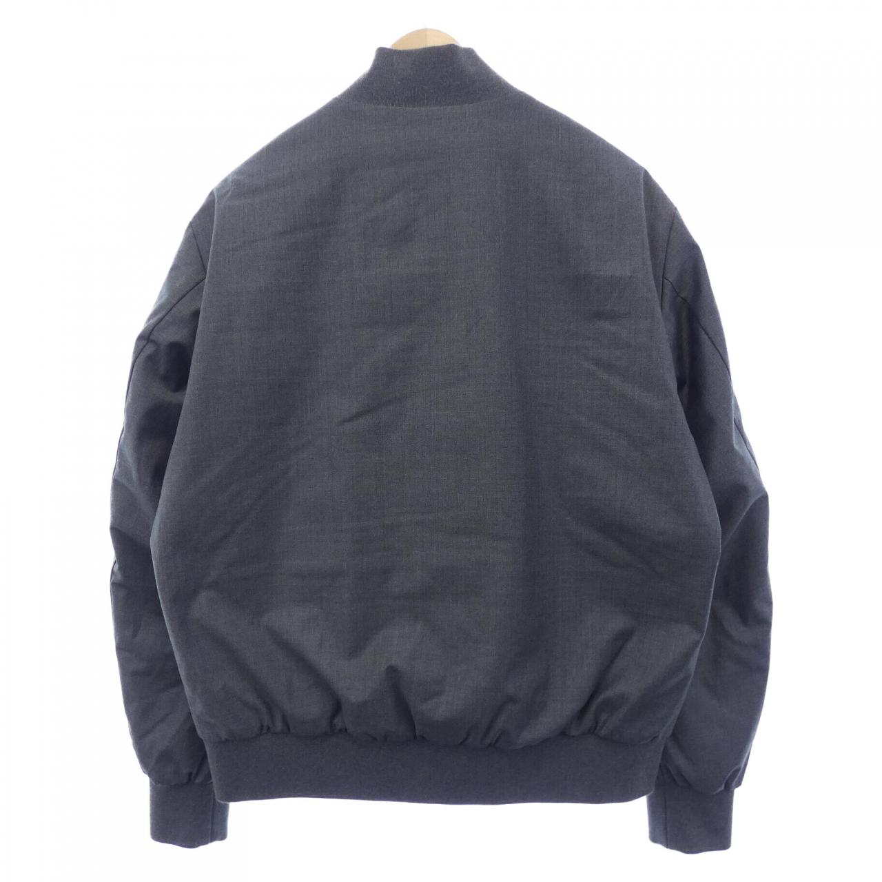 モンクレール MONCLER ダウンジャケット