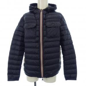 モンクレール MONCLER ダウンジャケット