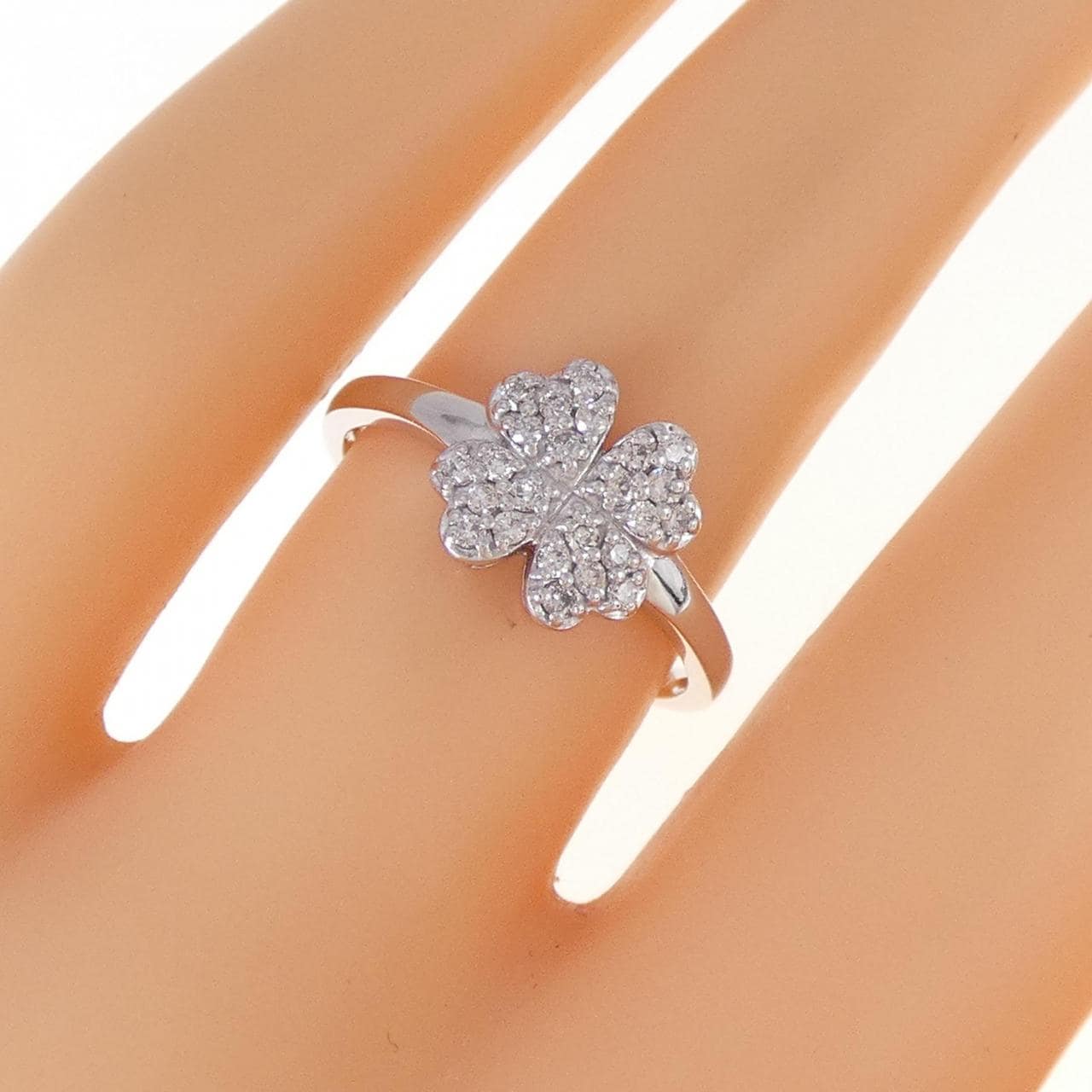 K18WG Clover Diamond Ring 0.20CT