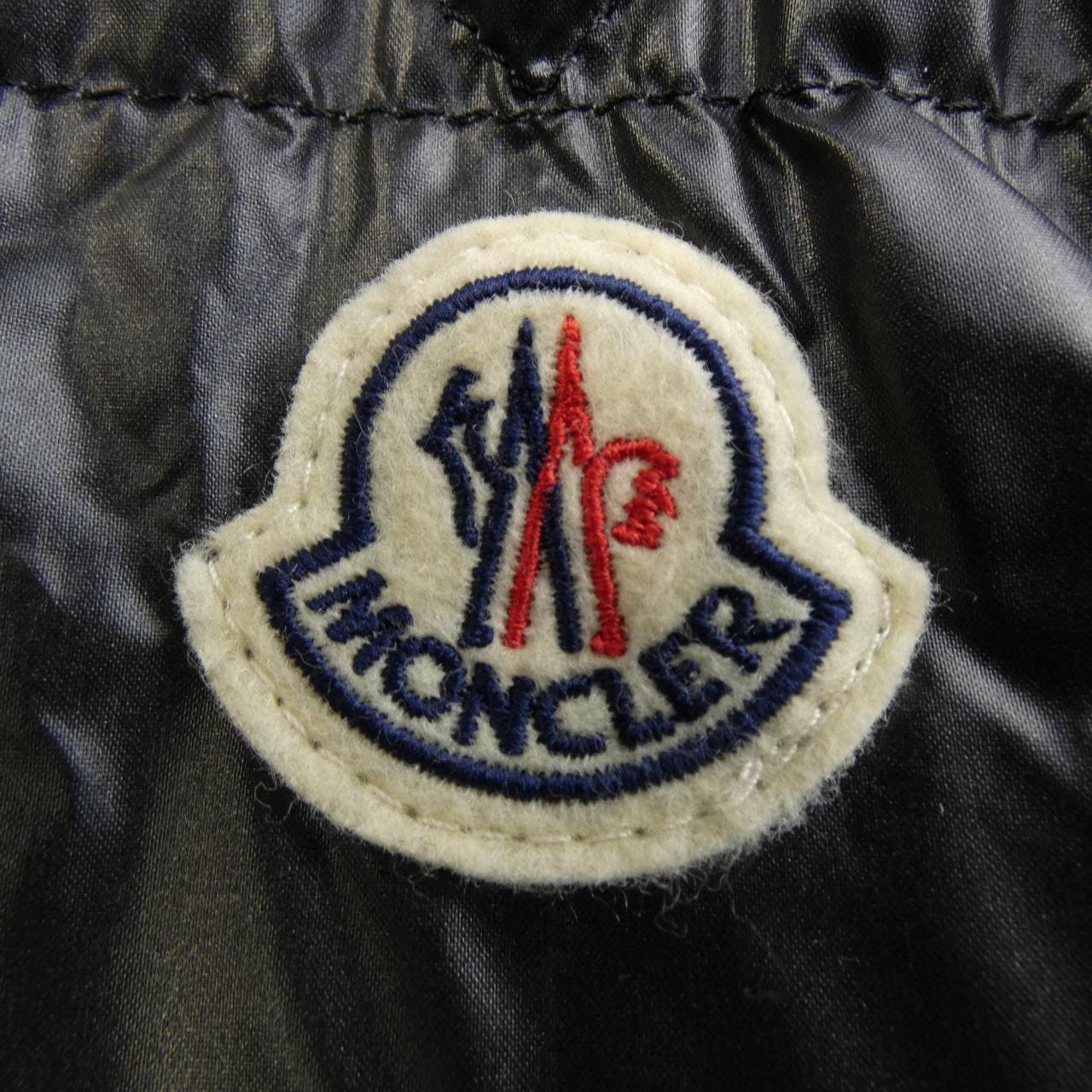 モンクレール MONCLER ダウンジャケット