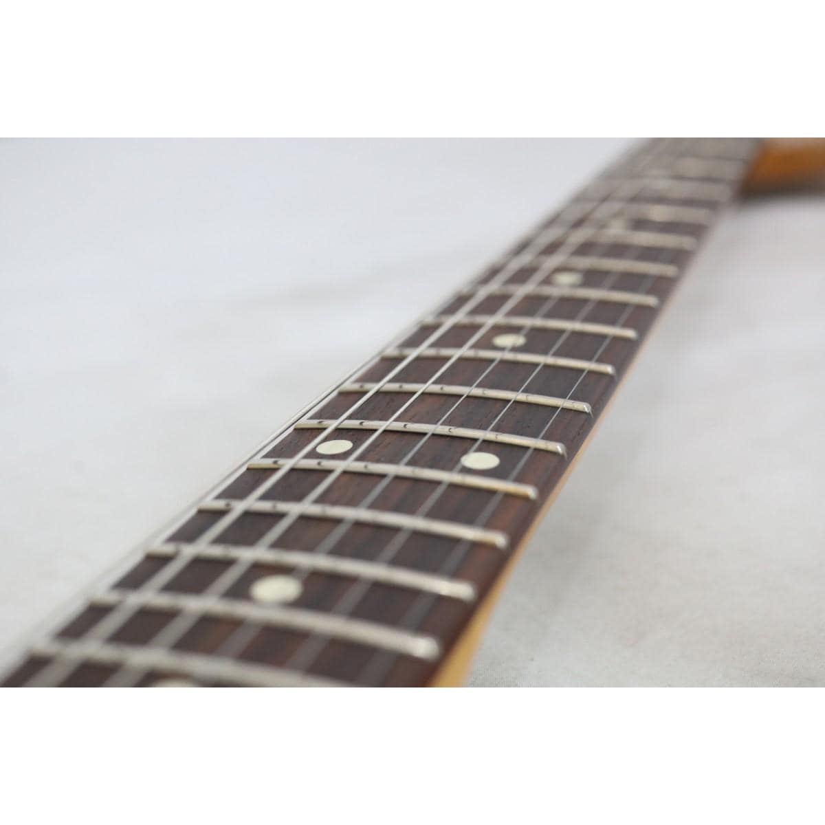 ＦＥＮＤＥＲ　　ＰＡＷＮ　ＳＨＯＰ　ＪＡＧＵＡＲＩＬＬＯ