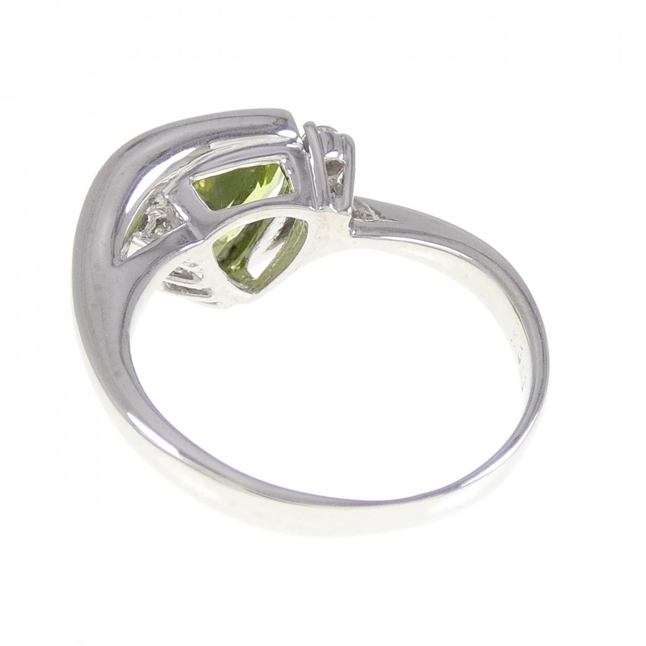 K18WG ペリドット リング 1.49CT