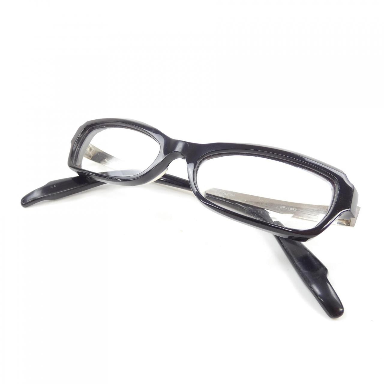 SPIVVY EYEWEAR