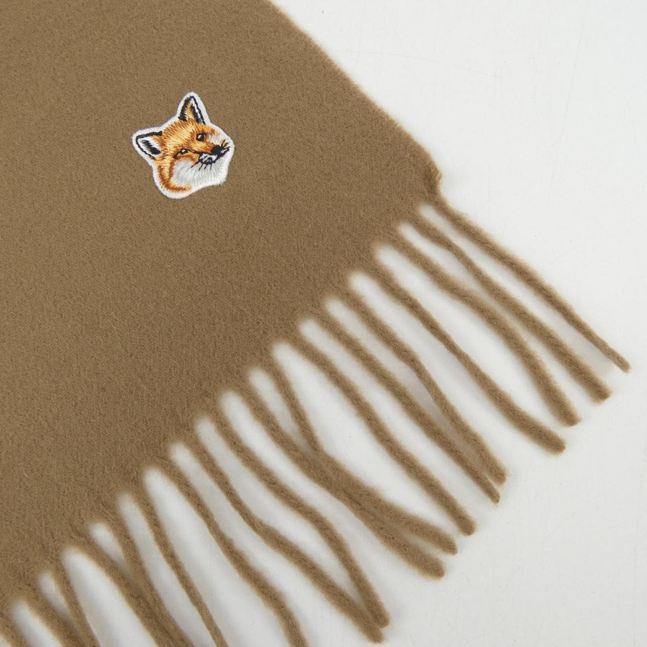 メゾンキツネ MAISON KITSUNE FU06208BT3004 MUFFLER