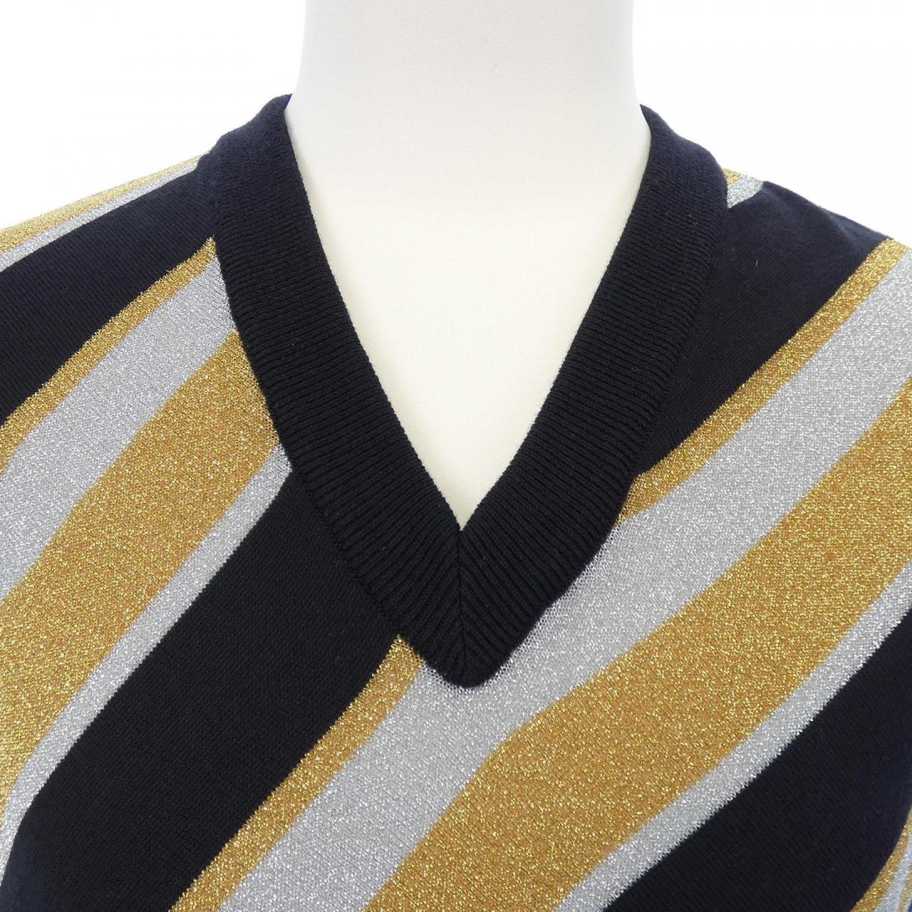 グッチ GUCCI 716234 XKCP8 ベスト