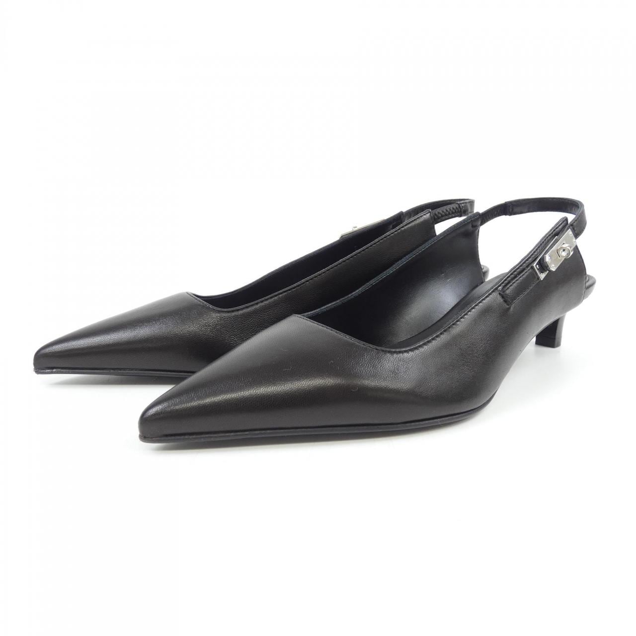 エルメス HERMES ラヴァ-　ケリーバックル 252121Z パンプス