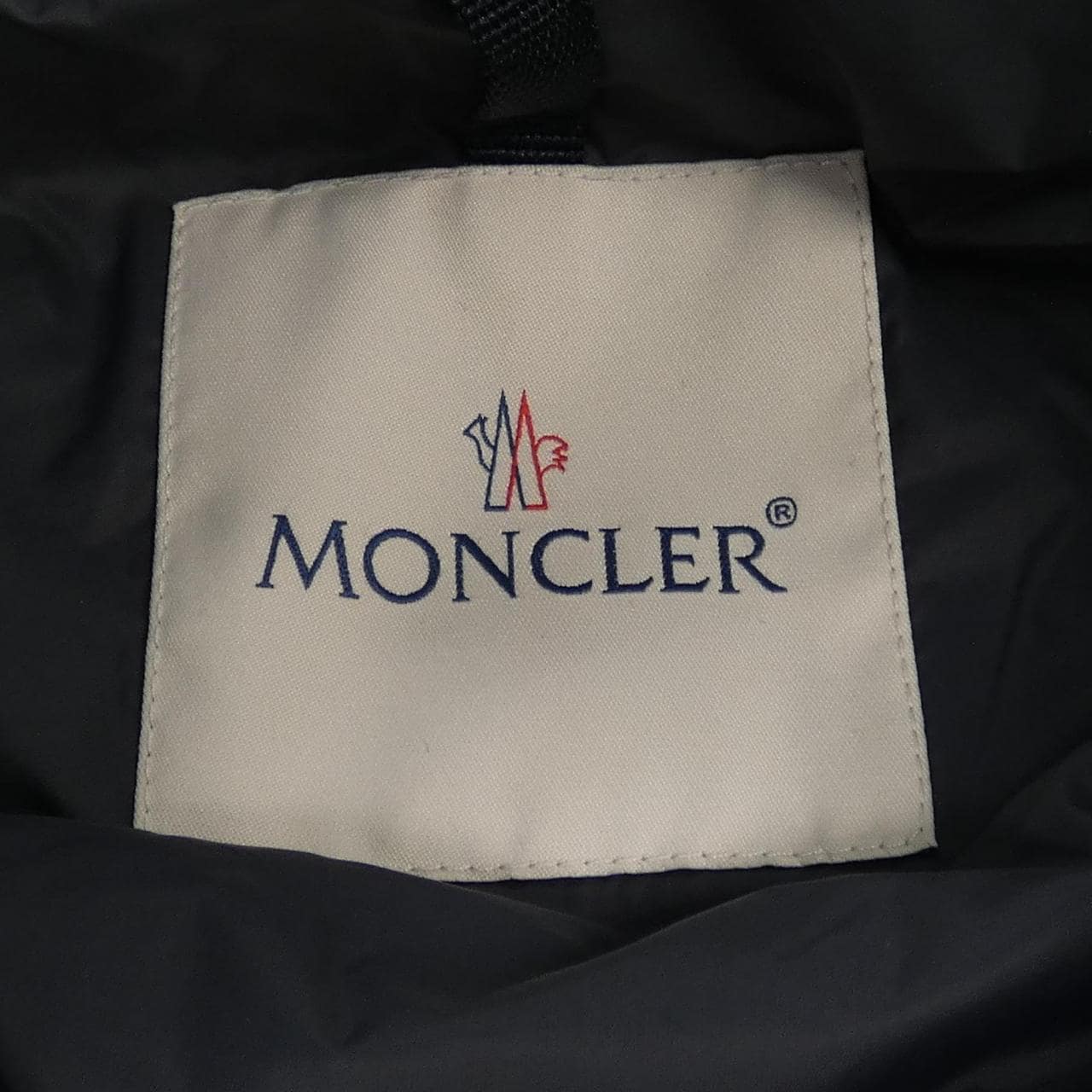 モンクレール MONCLER ダウンジャケット