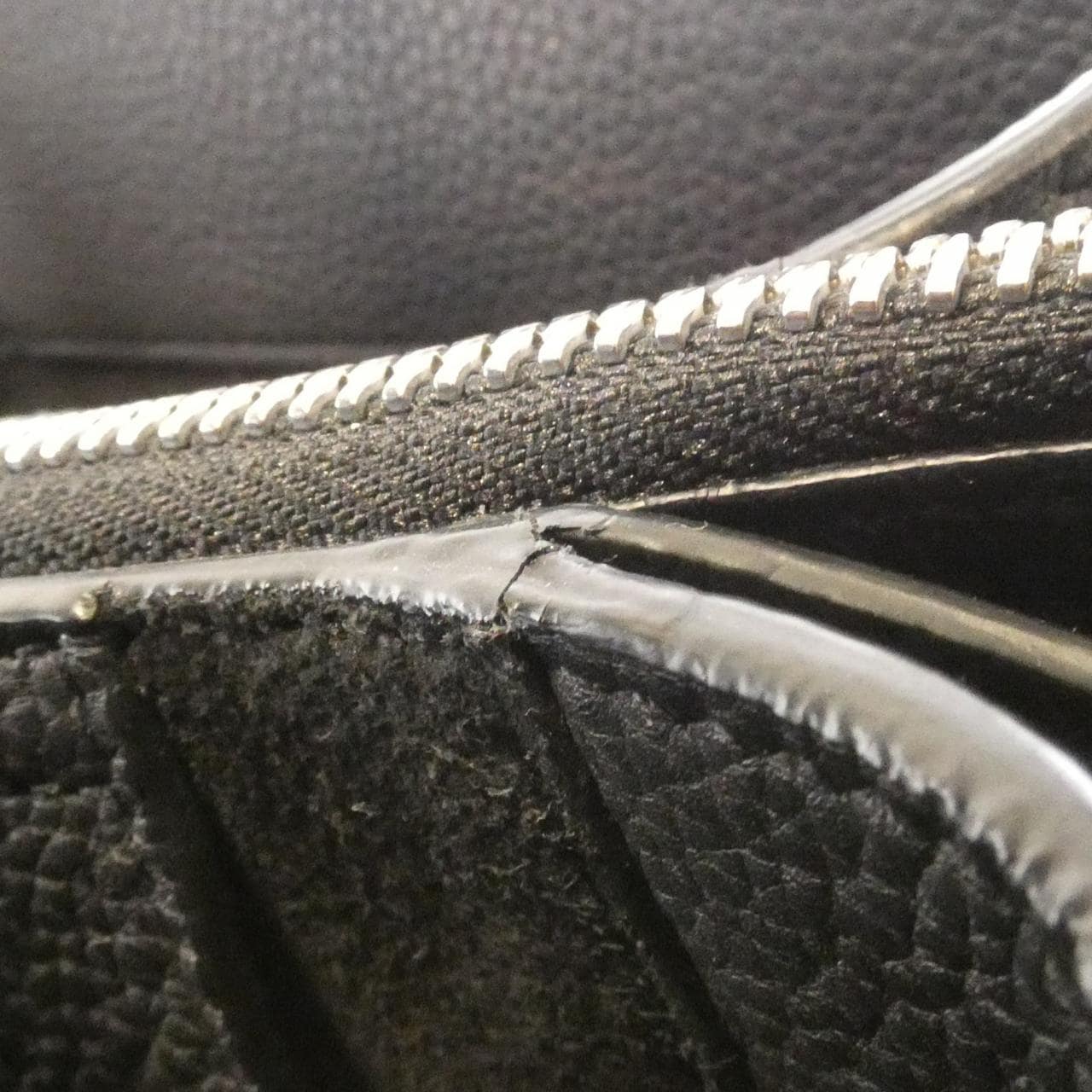 セリーヌ スモール トリフォールド 179043AIK ショルダーバッグ