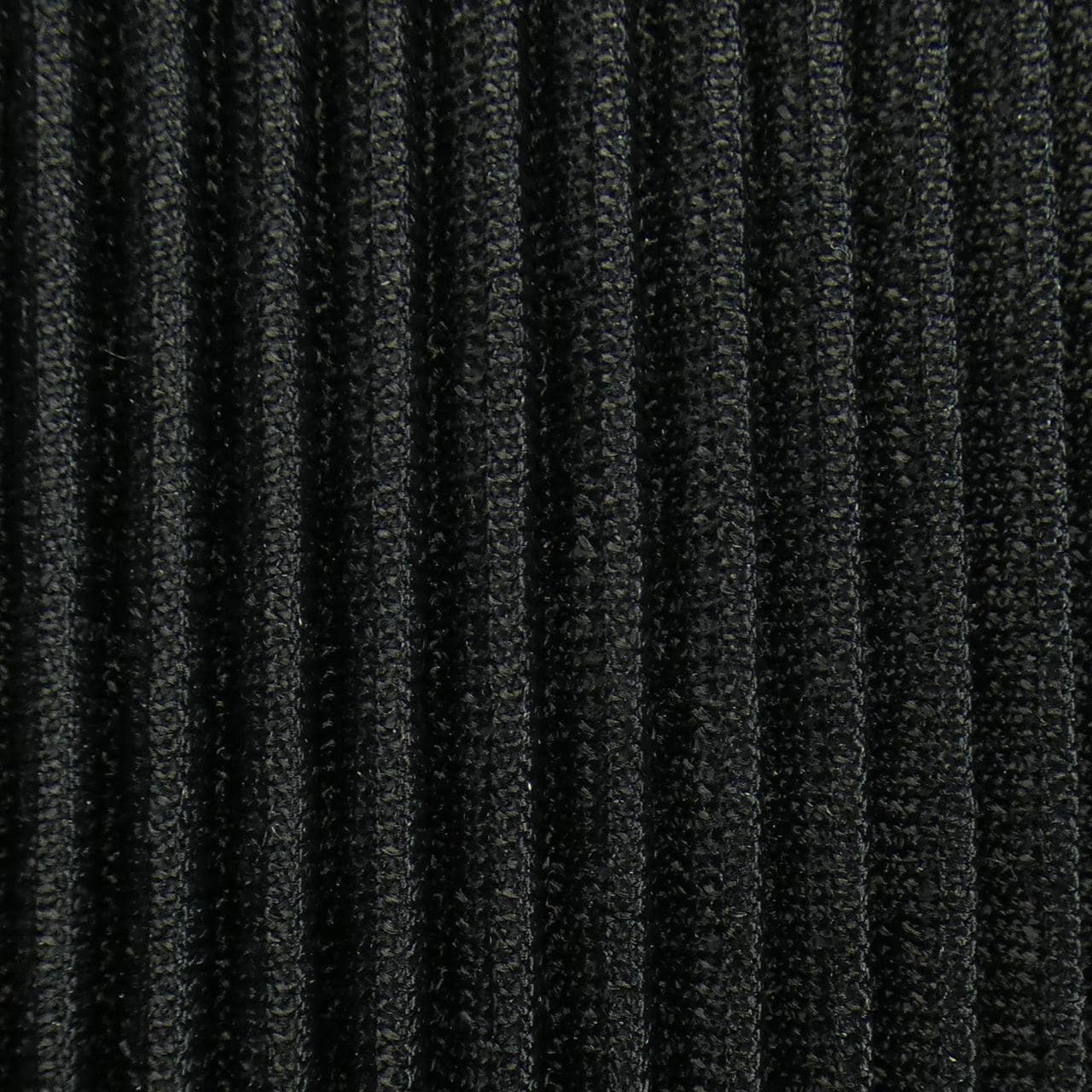 百褶PLEATS PLEASE上衣