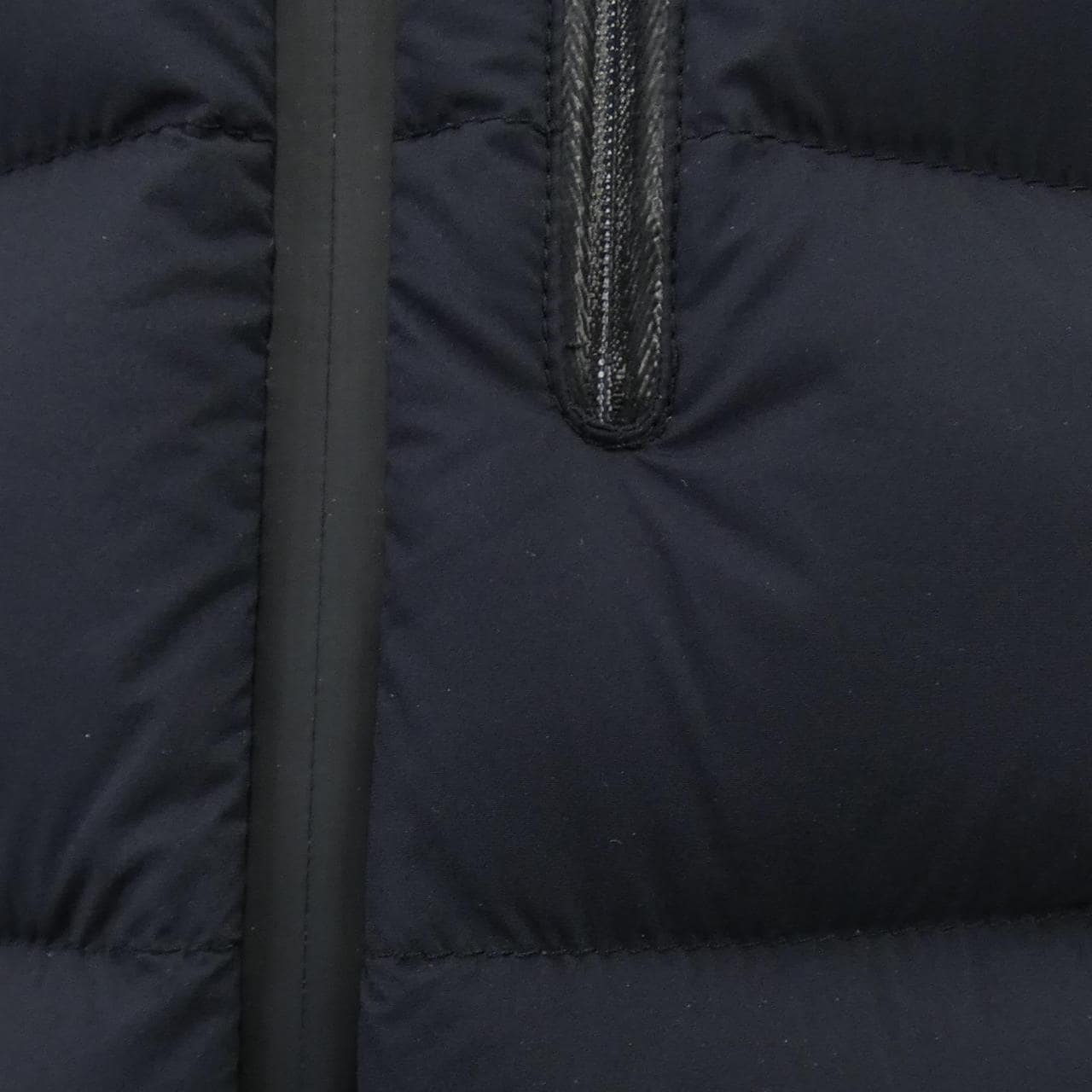 モンクレール MONCLER ダウンジャケット