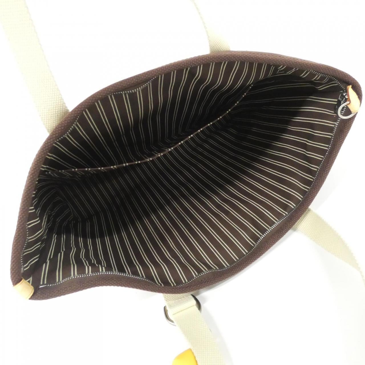 ルイヴィトン カバ GM M80662 バッグ