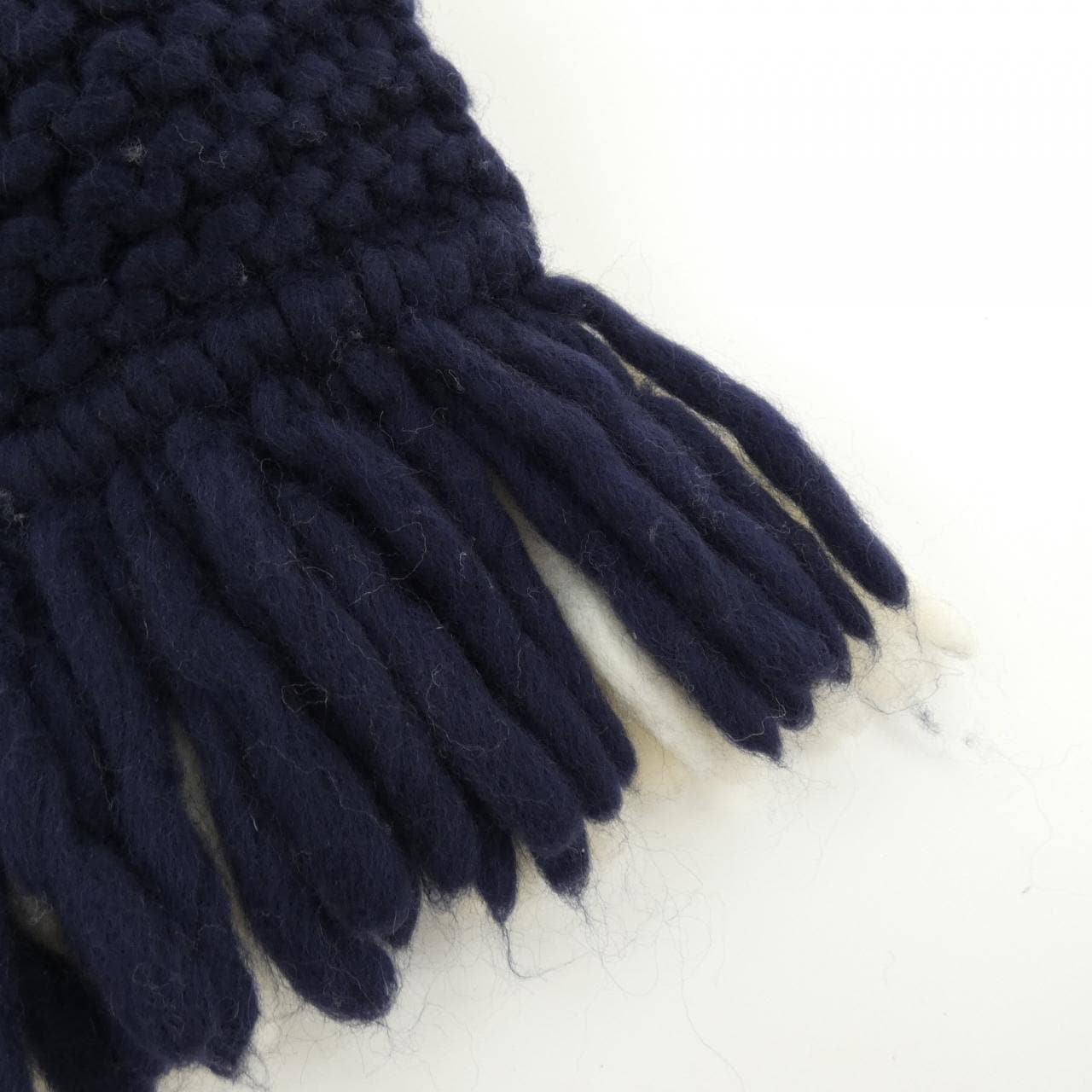 フェンディ FENDI FXS124 AIWE MUFFLER