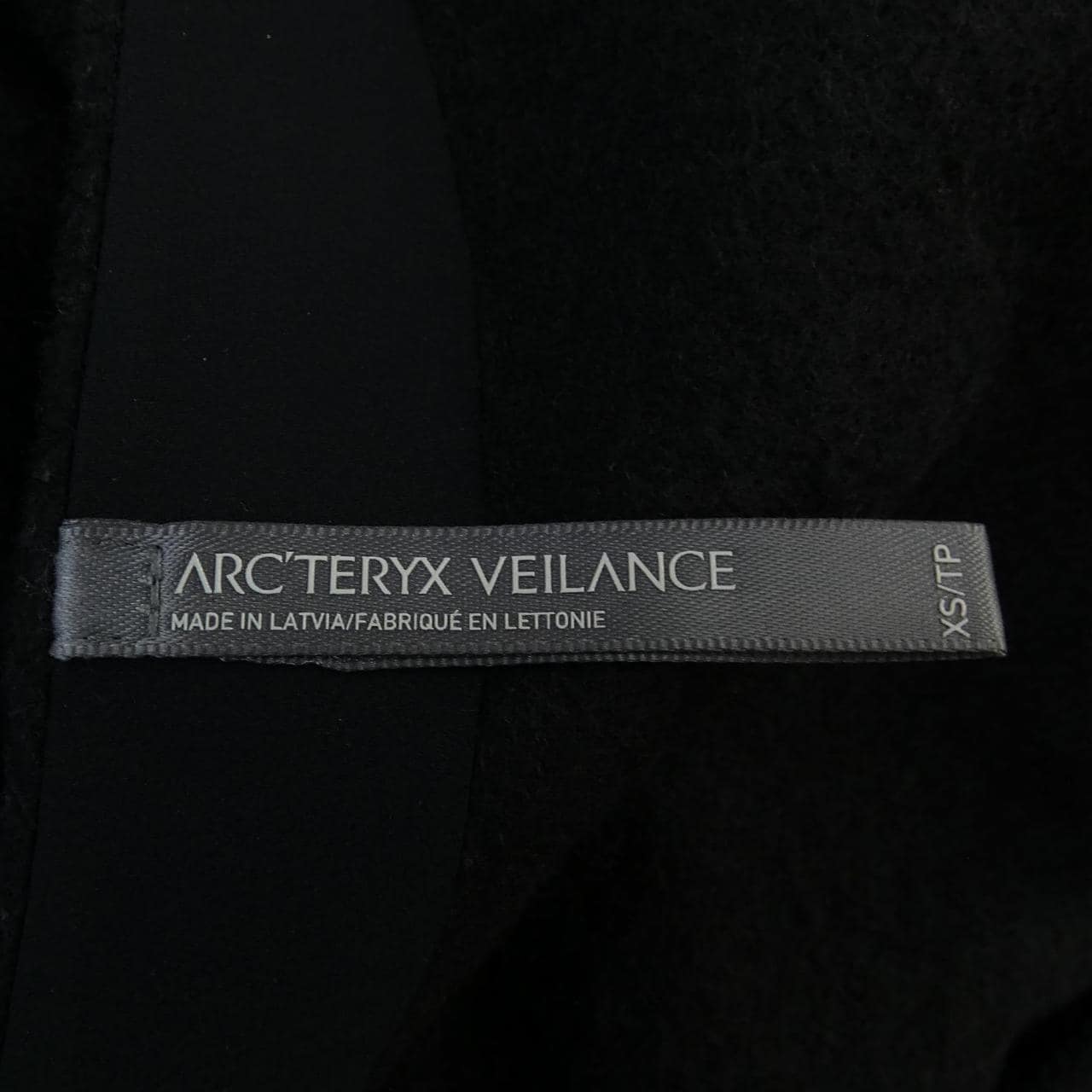 アークテリクスヴェイランス ARCTERYX VEILANCE ブルゾン