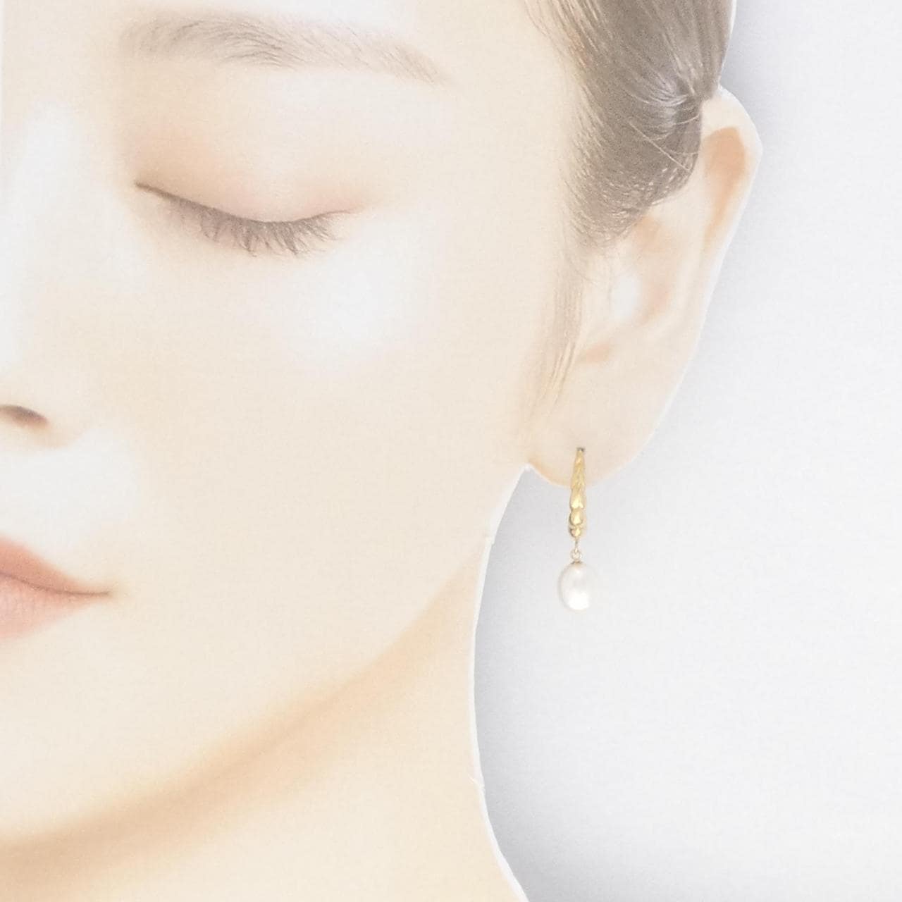 K18YG freshwater pearl earrings