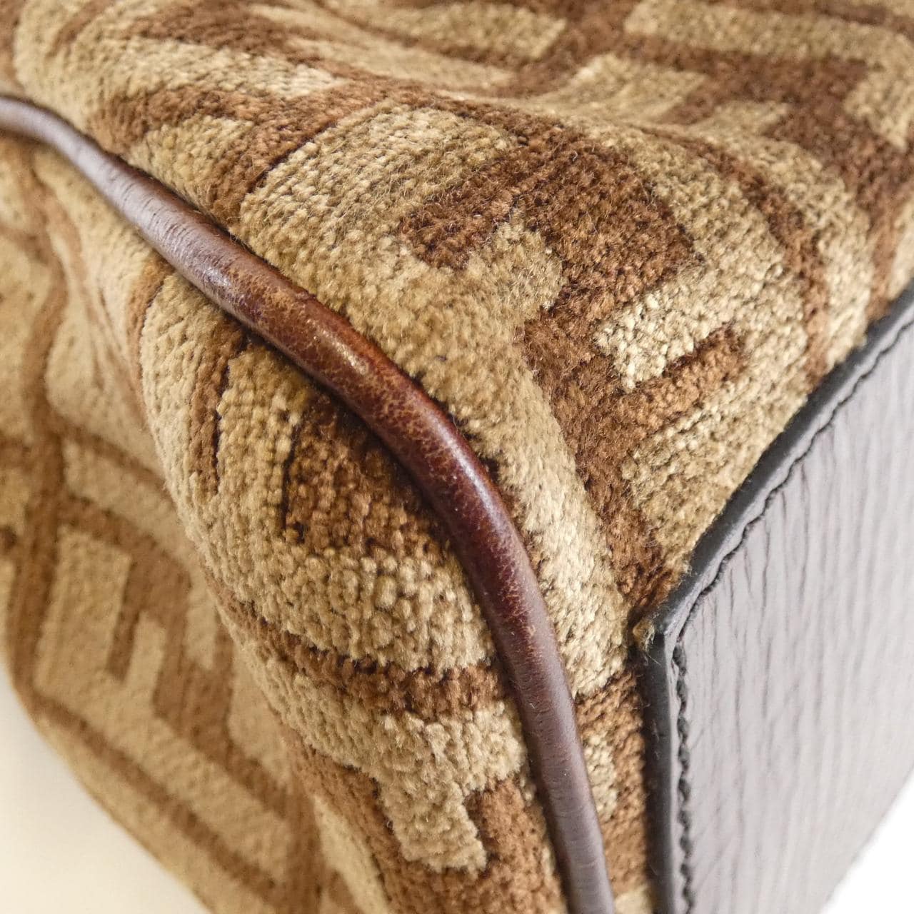 フェンディ 8BN162 VZC バッグ