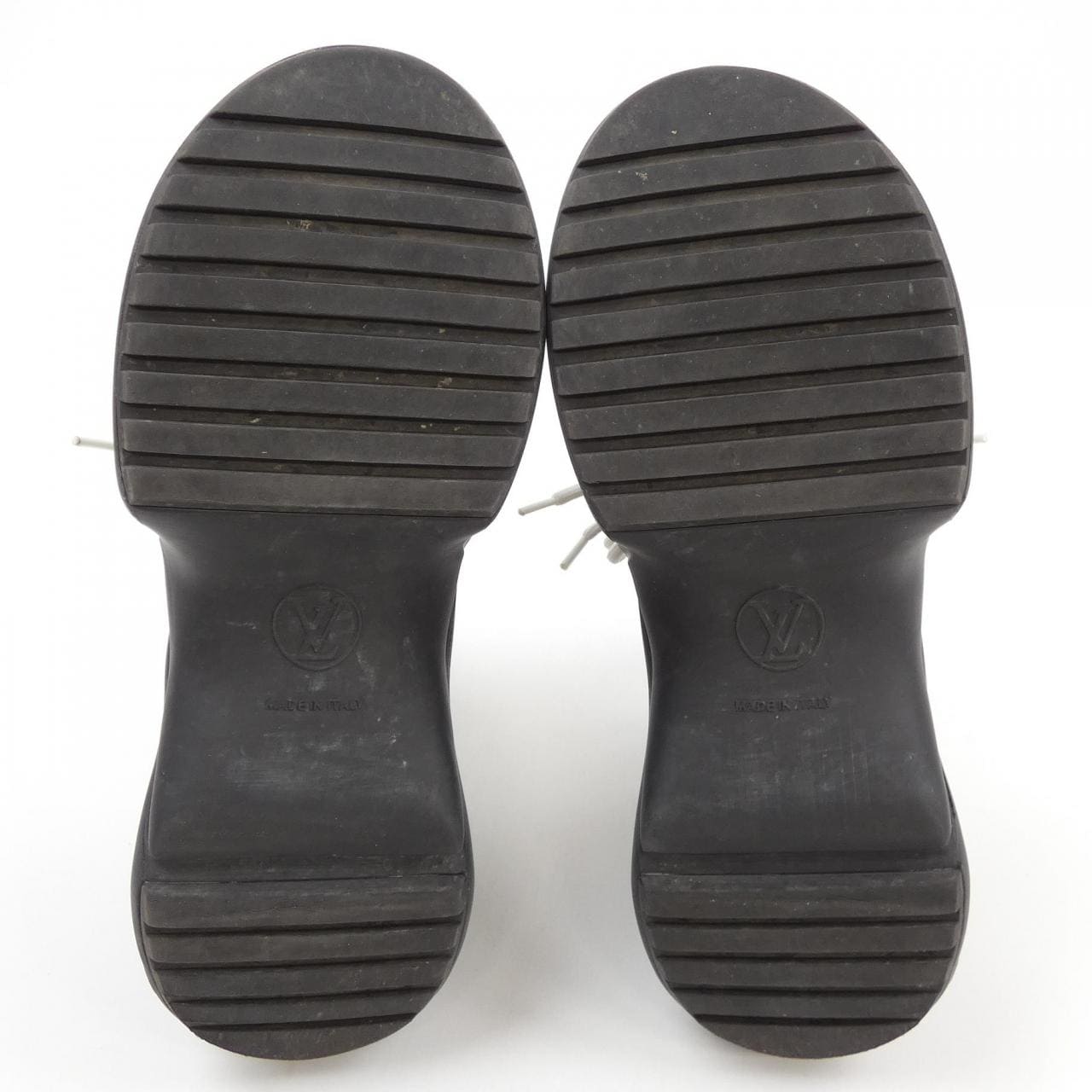LOUIS LOUIS VUITTON sneakers