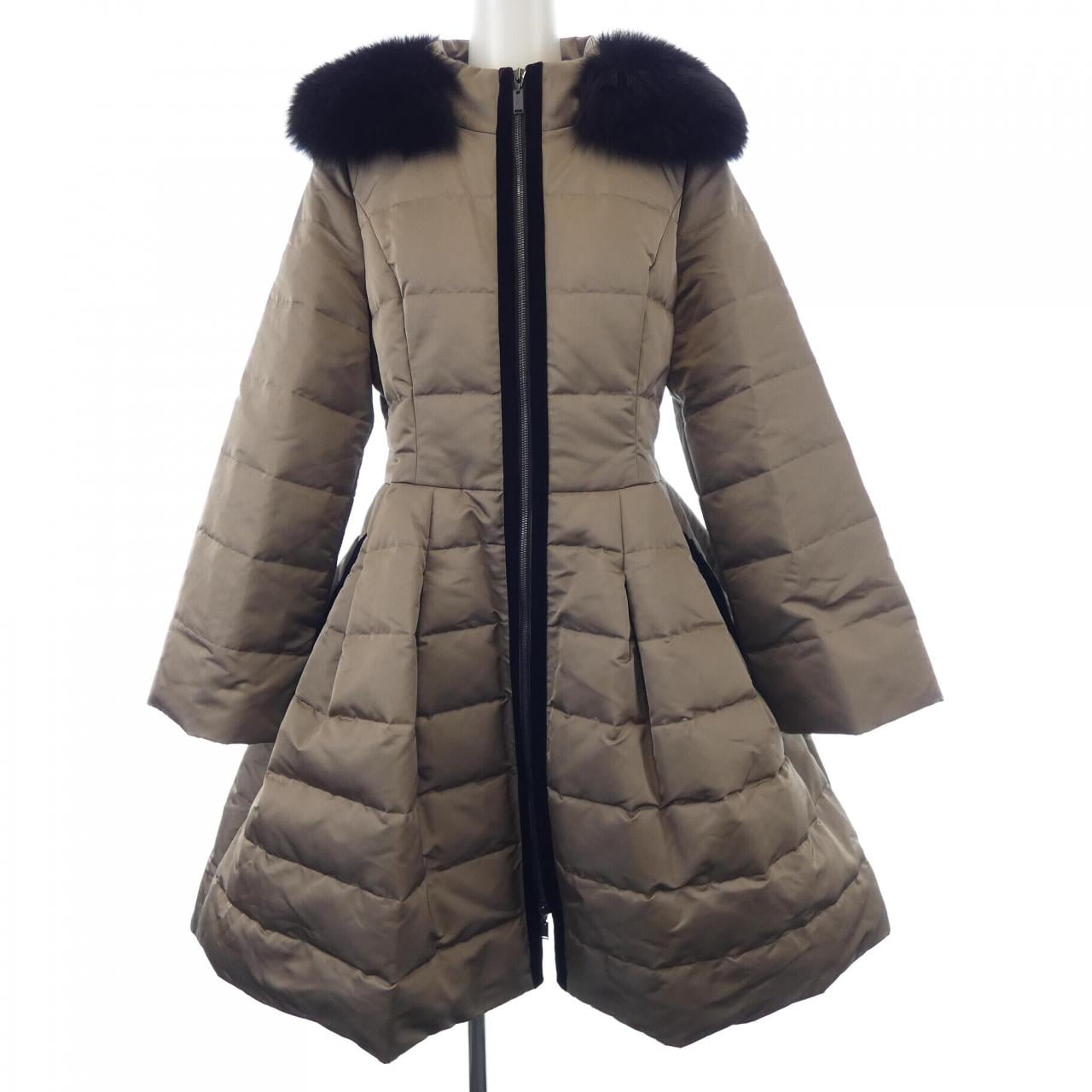 フォクシーブティック FOXEY BOUTIQUE ダウンコート