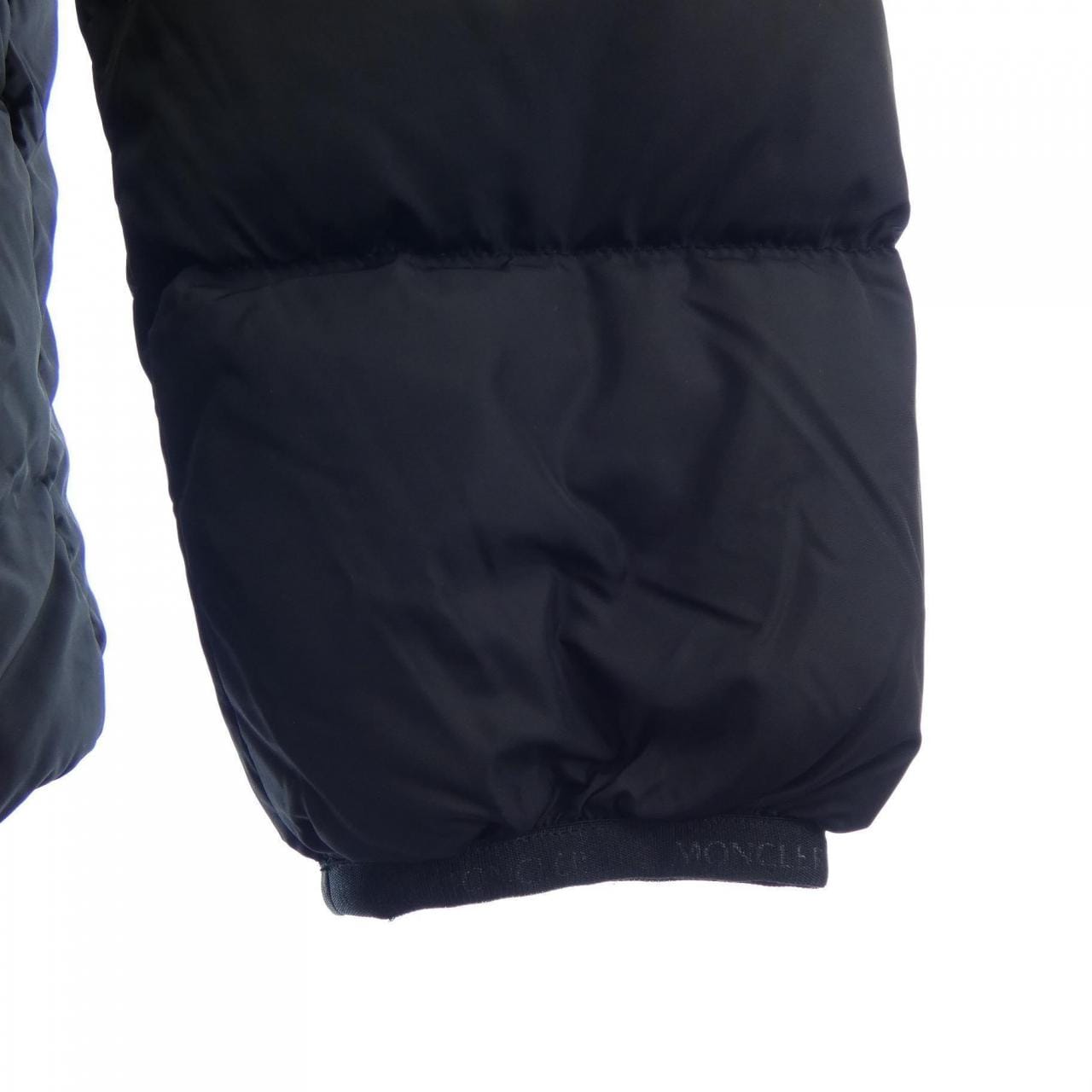 モンクレール MONCLER ダウンジャケット