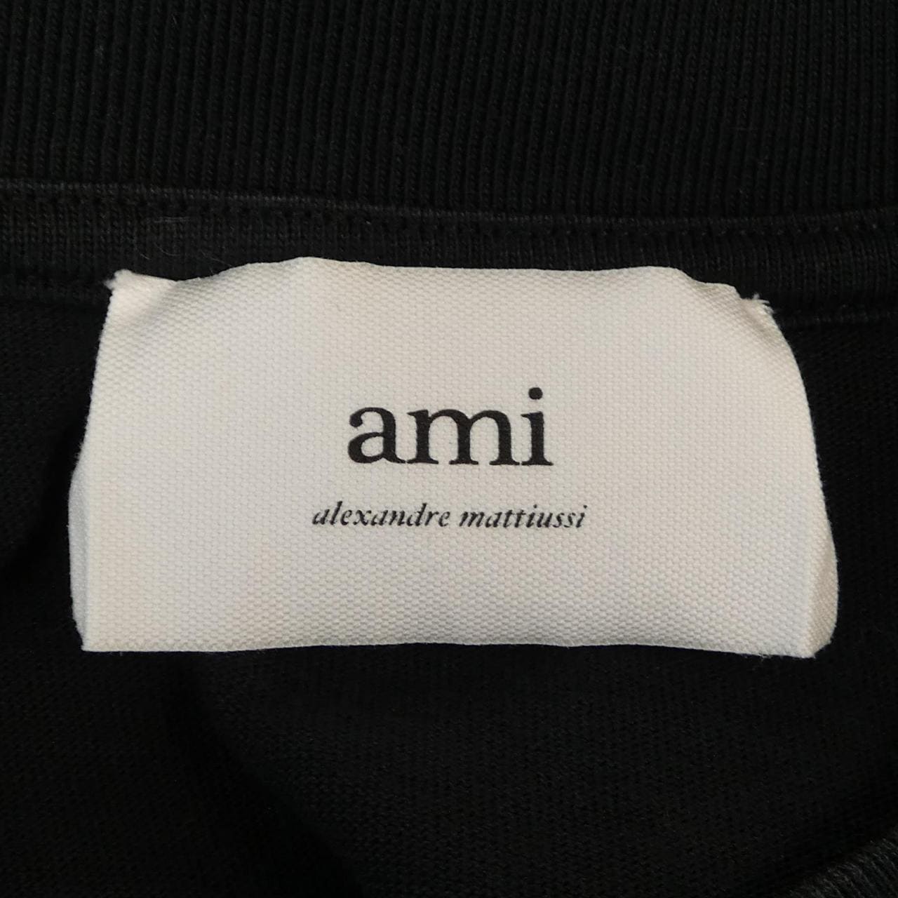 アミ AMI UTS004 Tシャツ