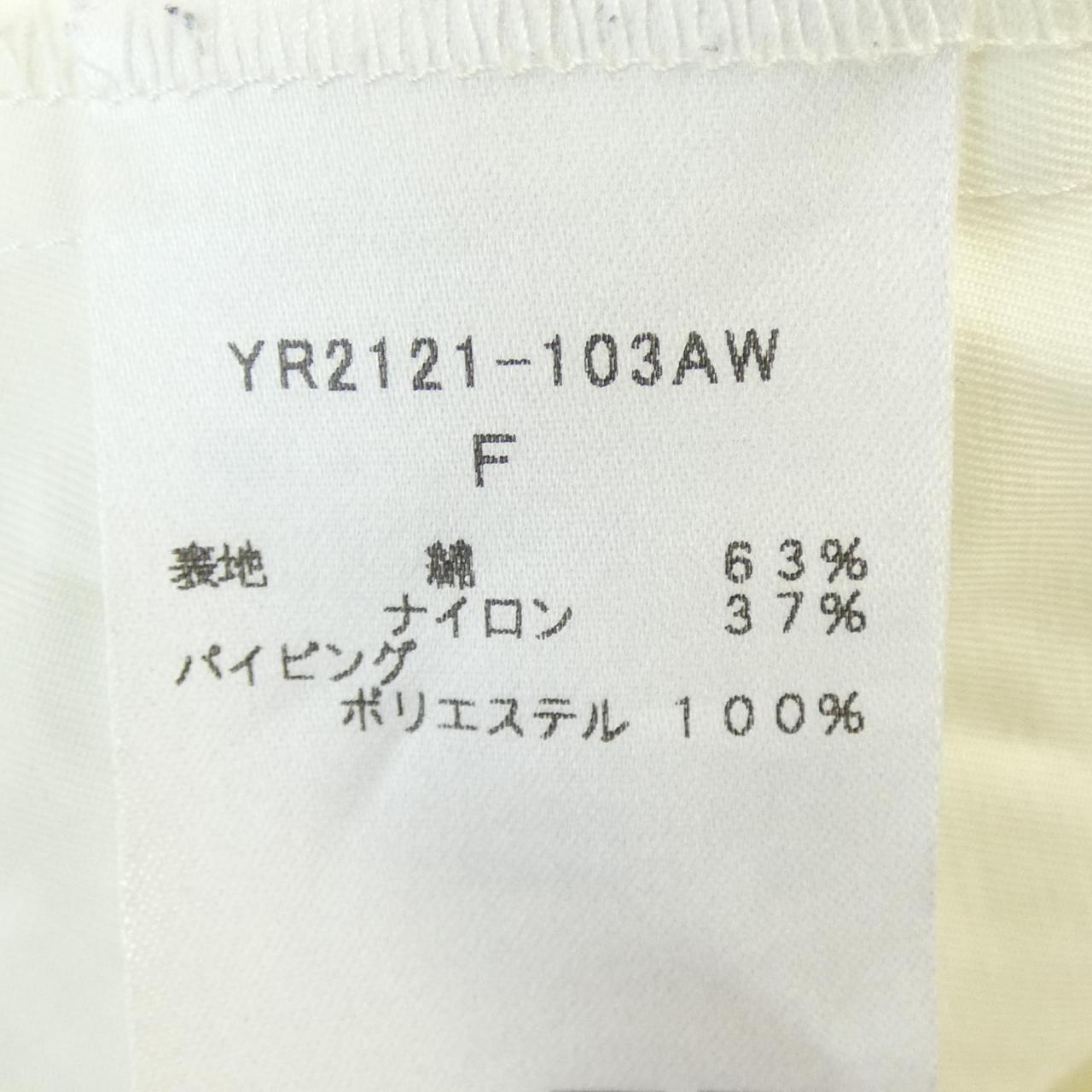 ヨリ yori トップス