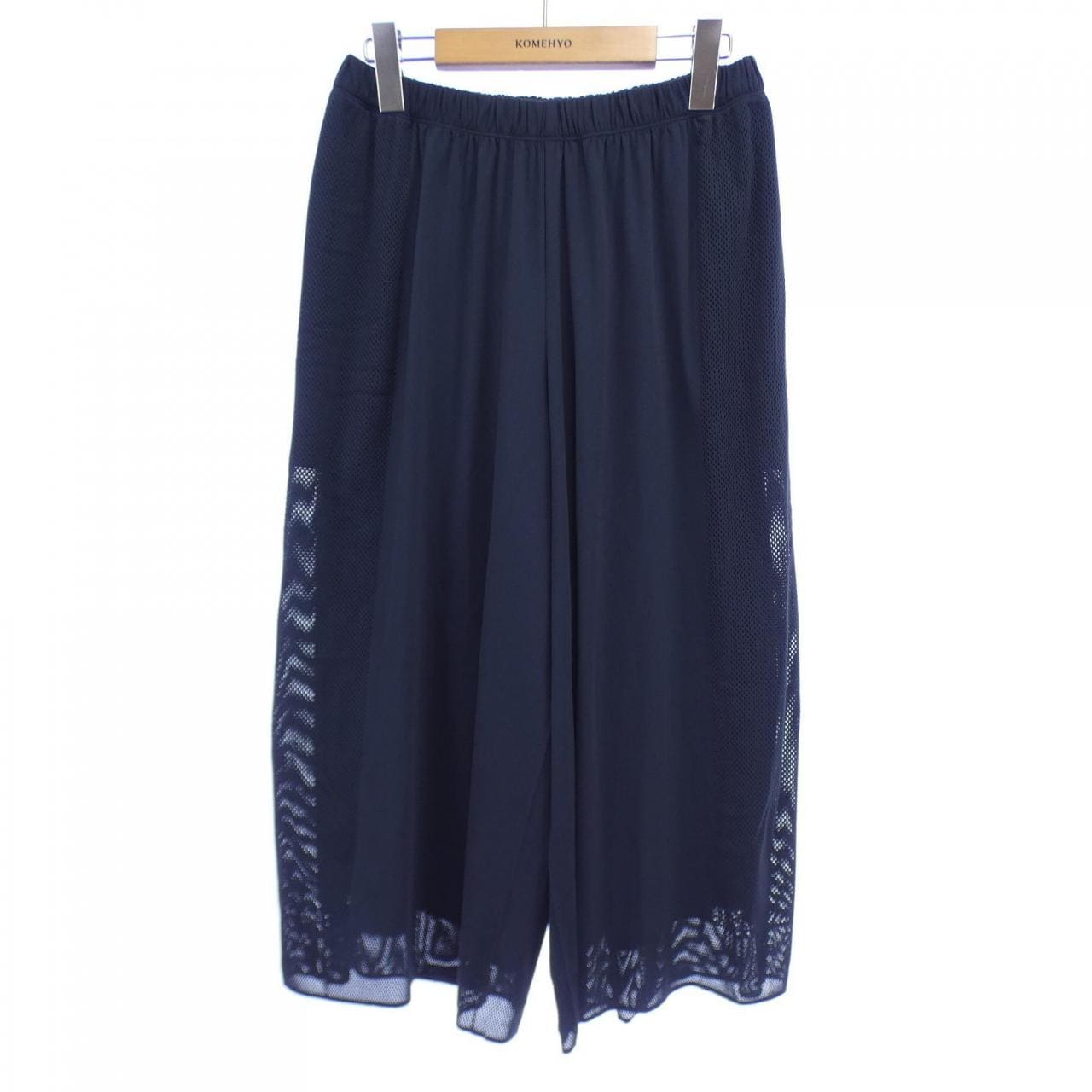 百褶PLEATS PLEASE褲子