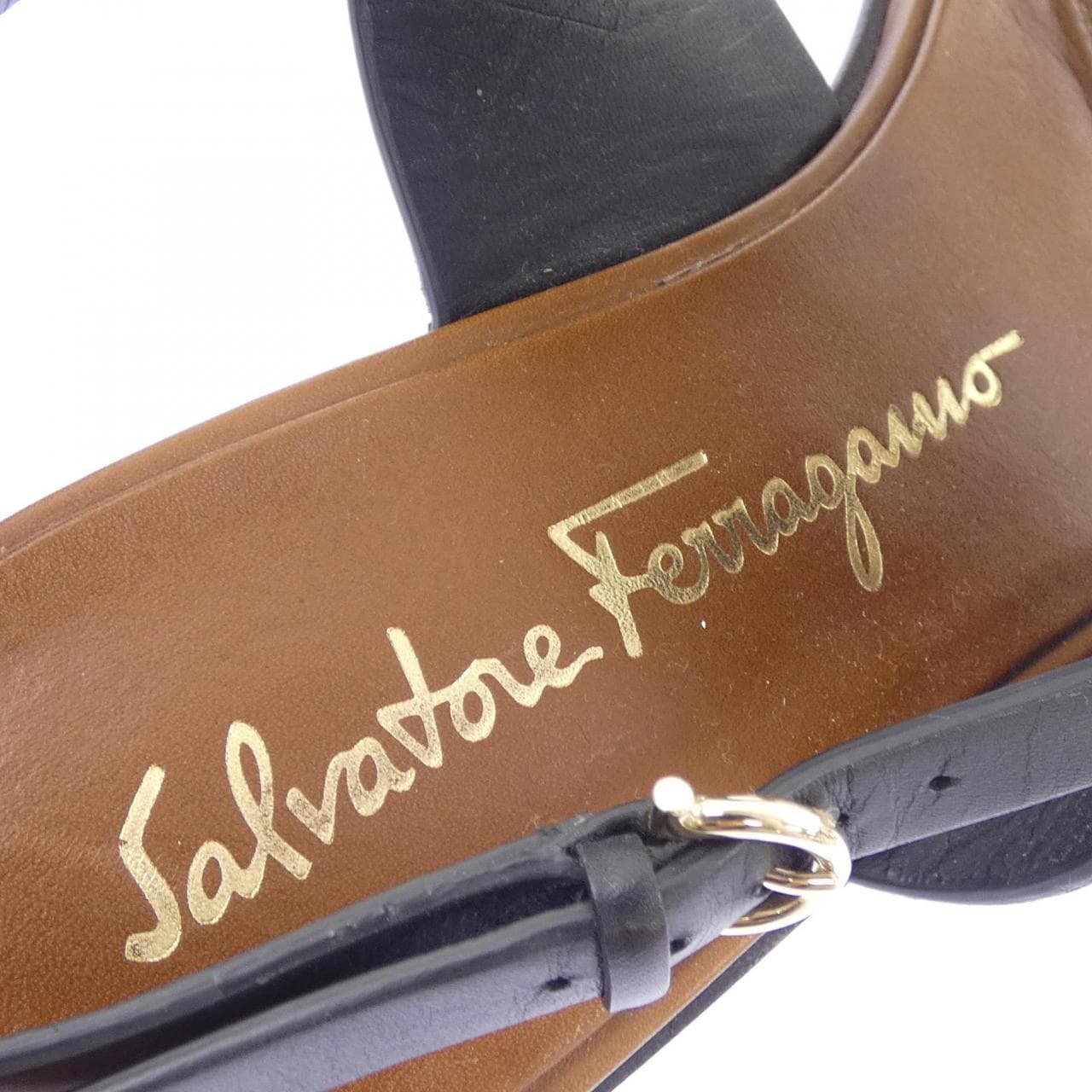 サルヴァトーレフェラガモ SALVATORE FERRAGAMO サンダル