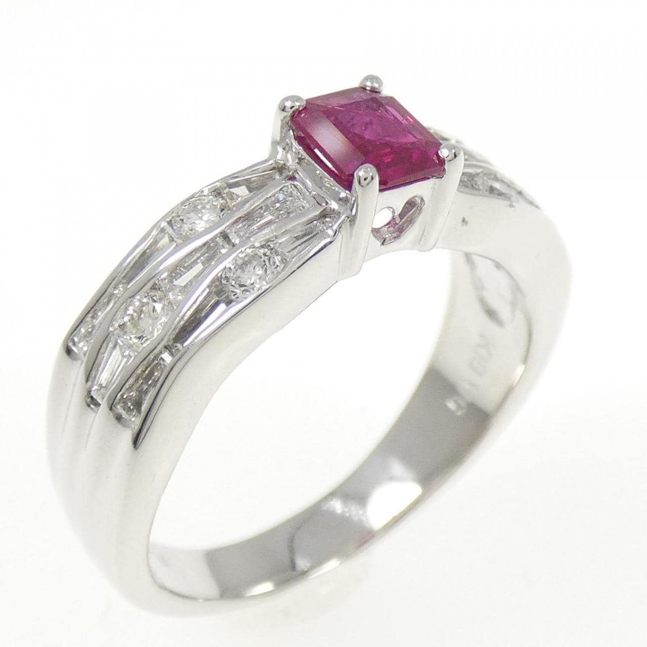 K18WG ルビー リング 0.40CT