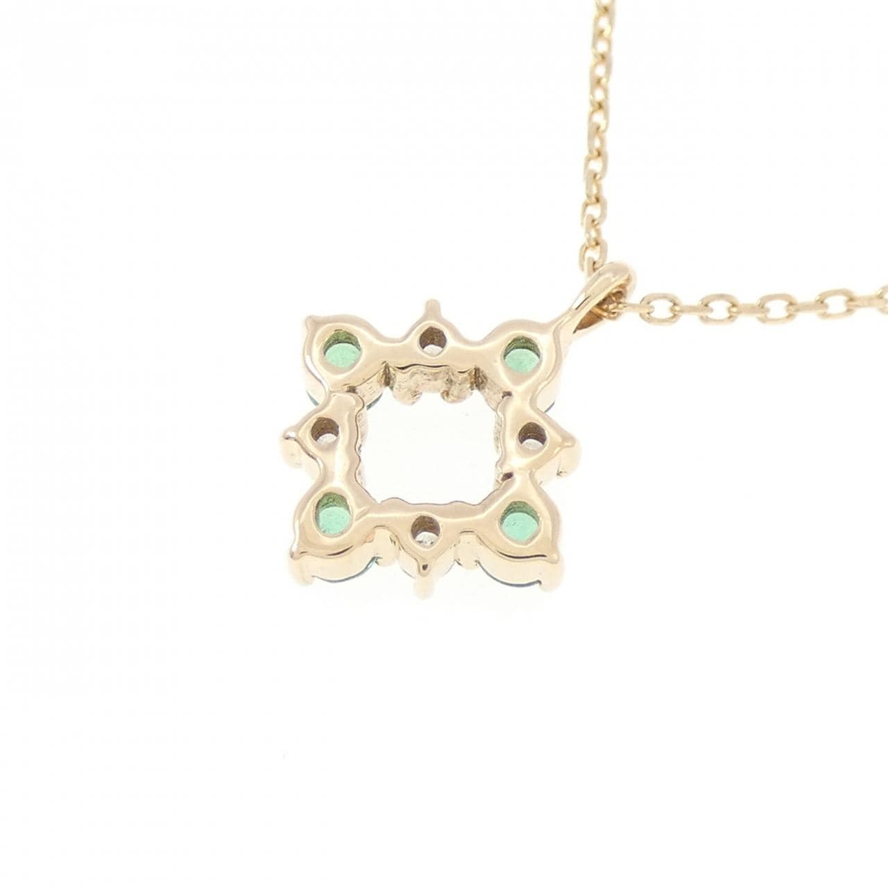 4゜C エメラルド ネックレス