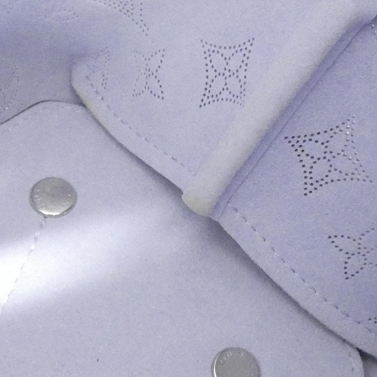 ルイヴィトン マヒナ ベラ M22714 ショルダーバッグ